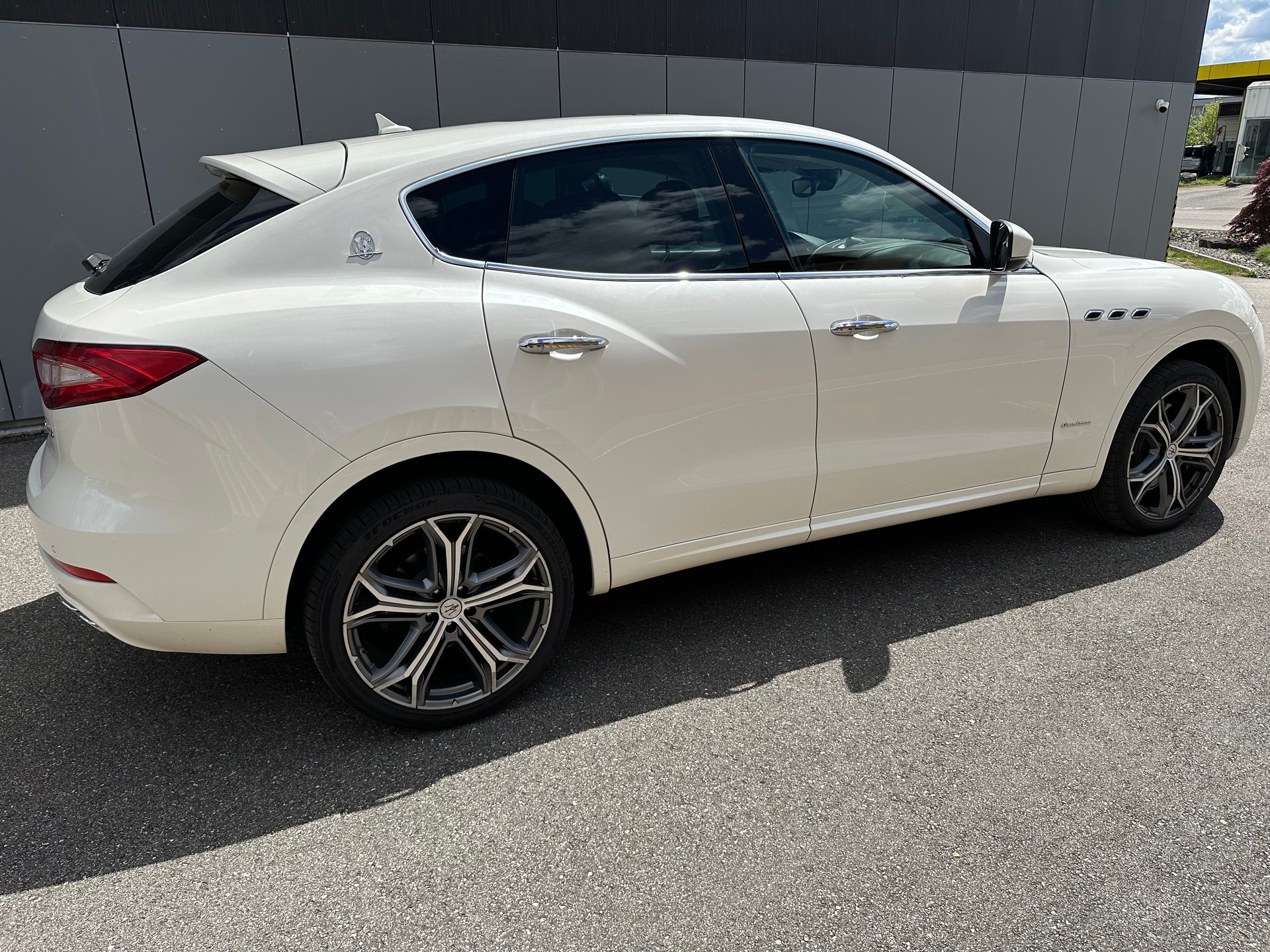 MASERATI Levante D 3.0V6 GranLusso-image-2