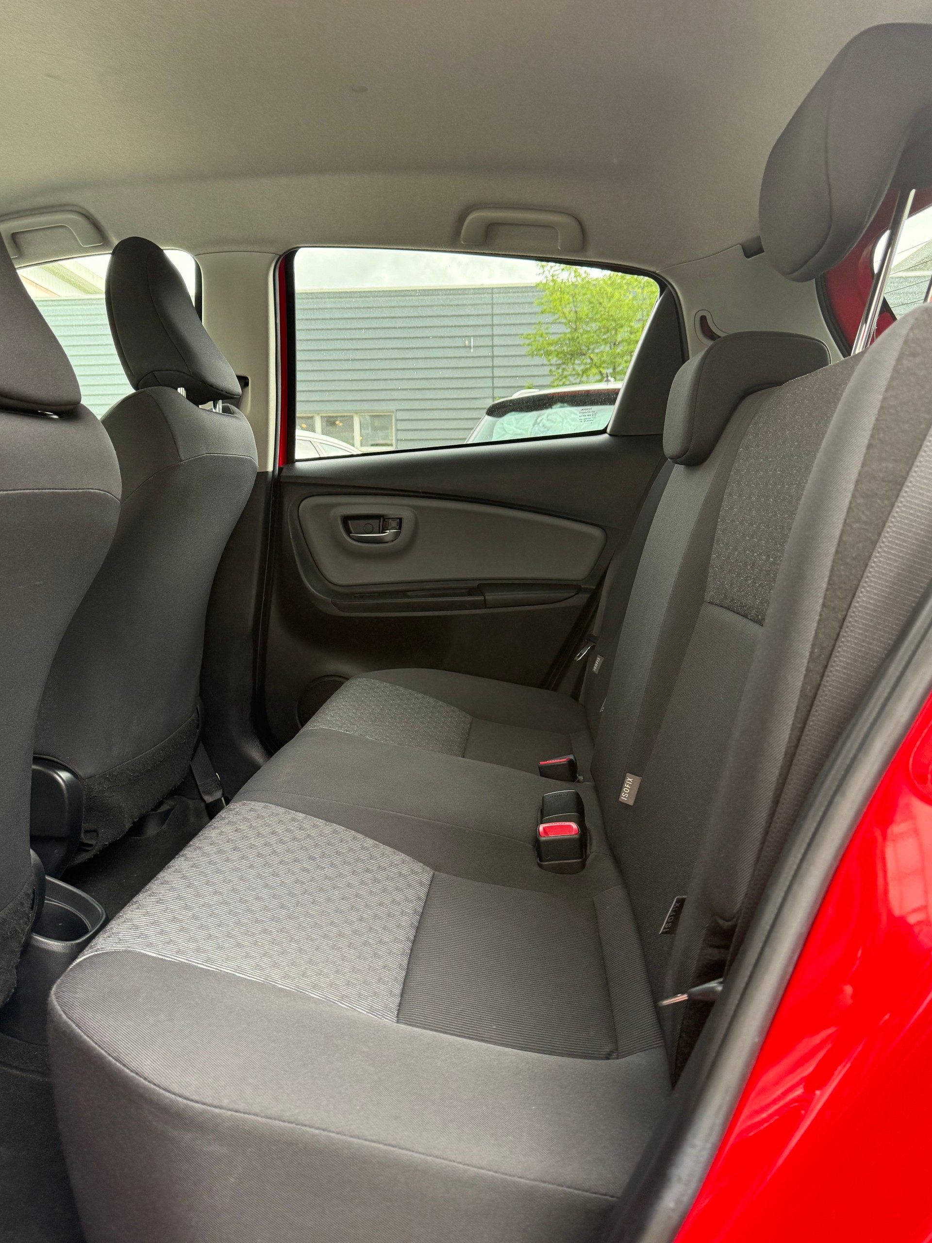 TOYOTA Yaris 1.33 Trend-image-13
