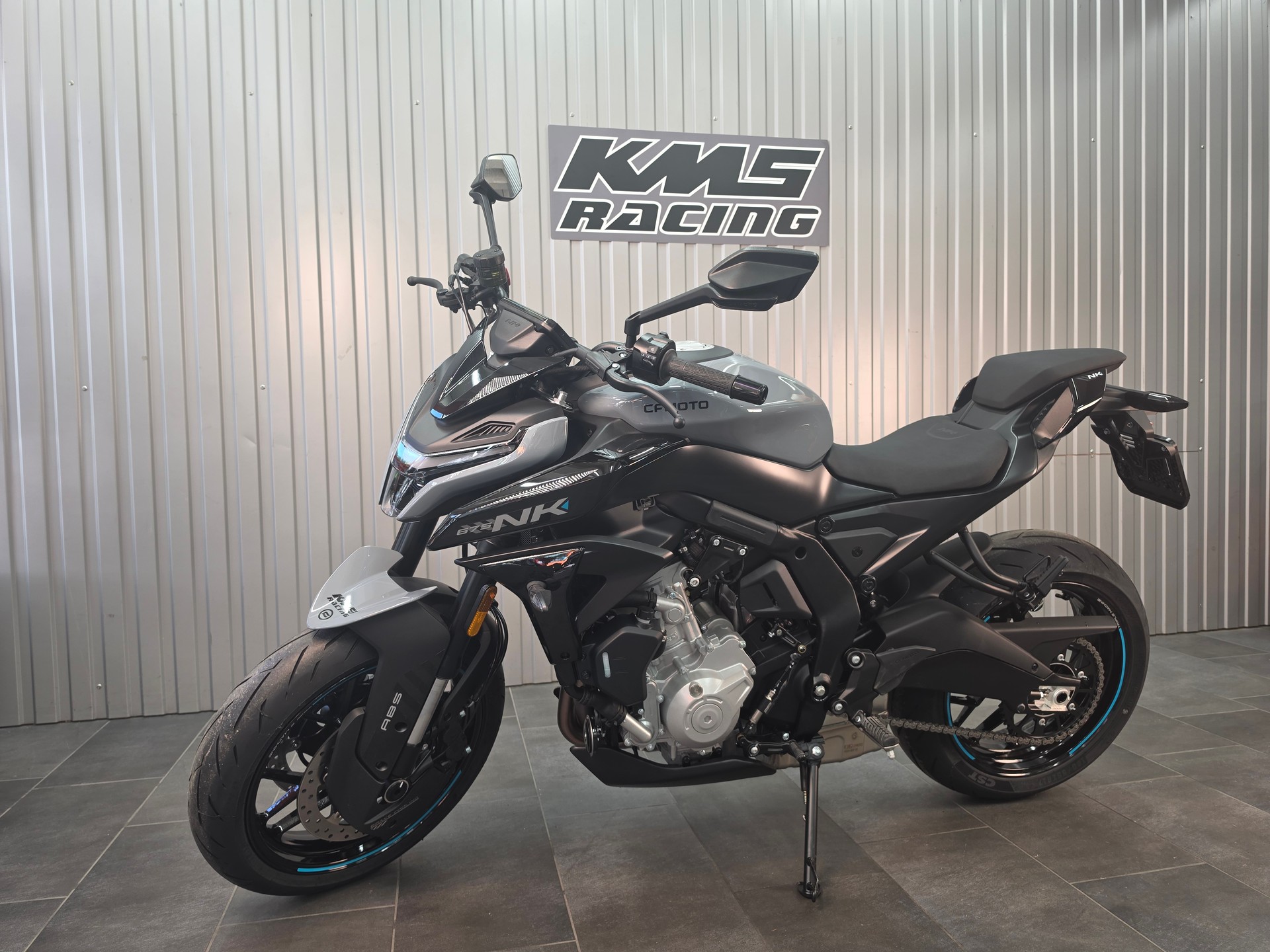 CF MOTO 675NK (35 kW)