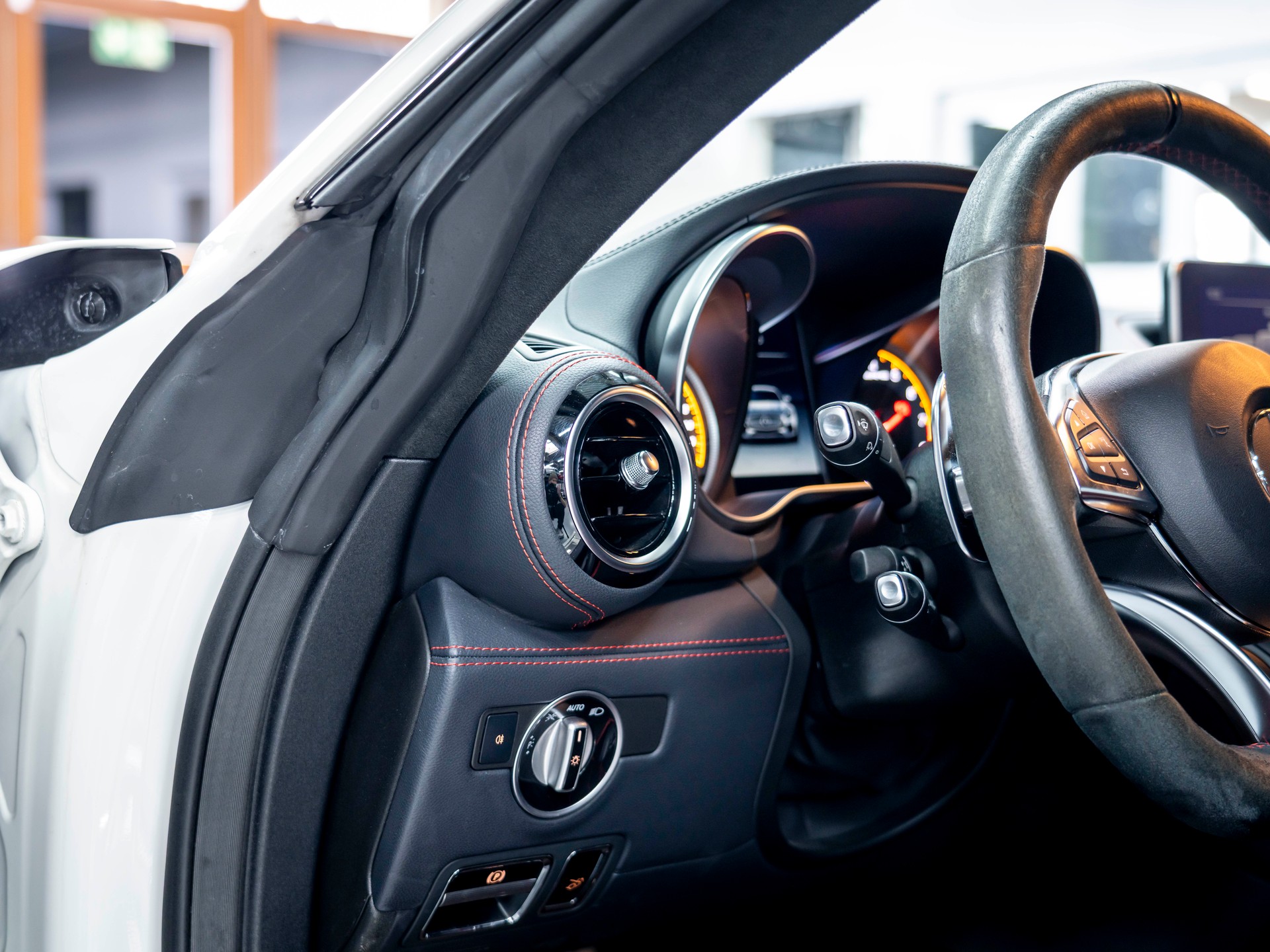 MERCEDES-BENZ AMG GT S Edition 1 Speedshift DCT-image-21