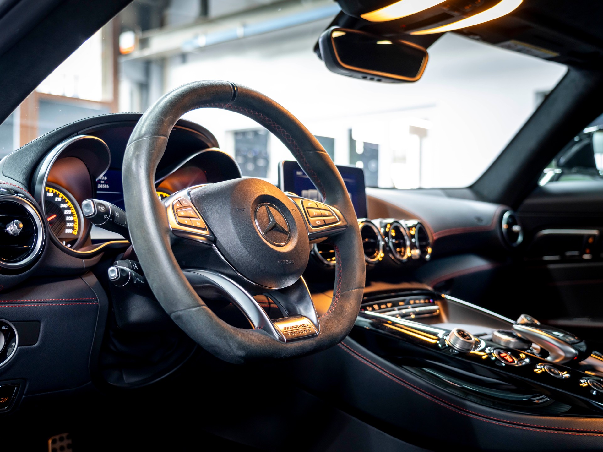 MERCEDES-BENZ AMG GT S Edition 1 Speedshift DCT-image-18