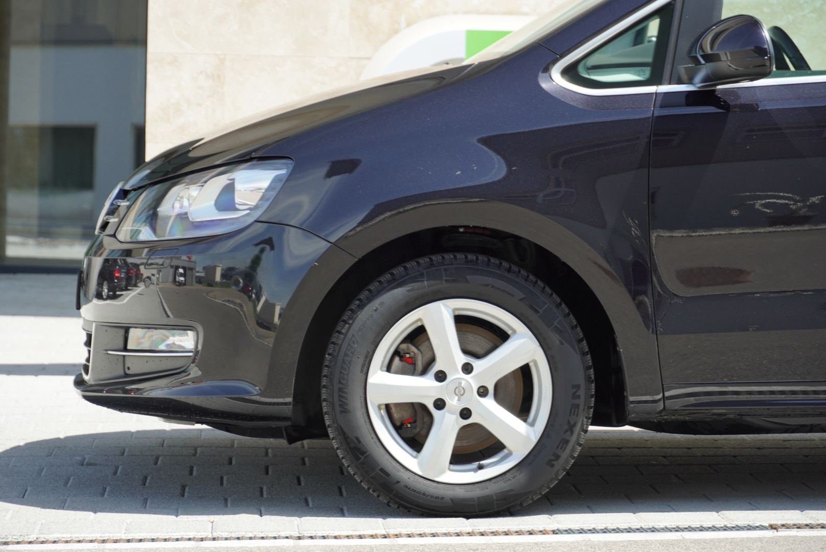 VW Sharan 2.0 TDI BlueMotion Technology Highline DSG-image-6
