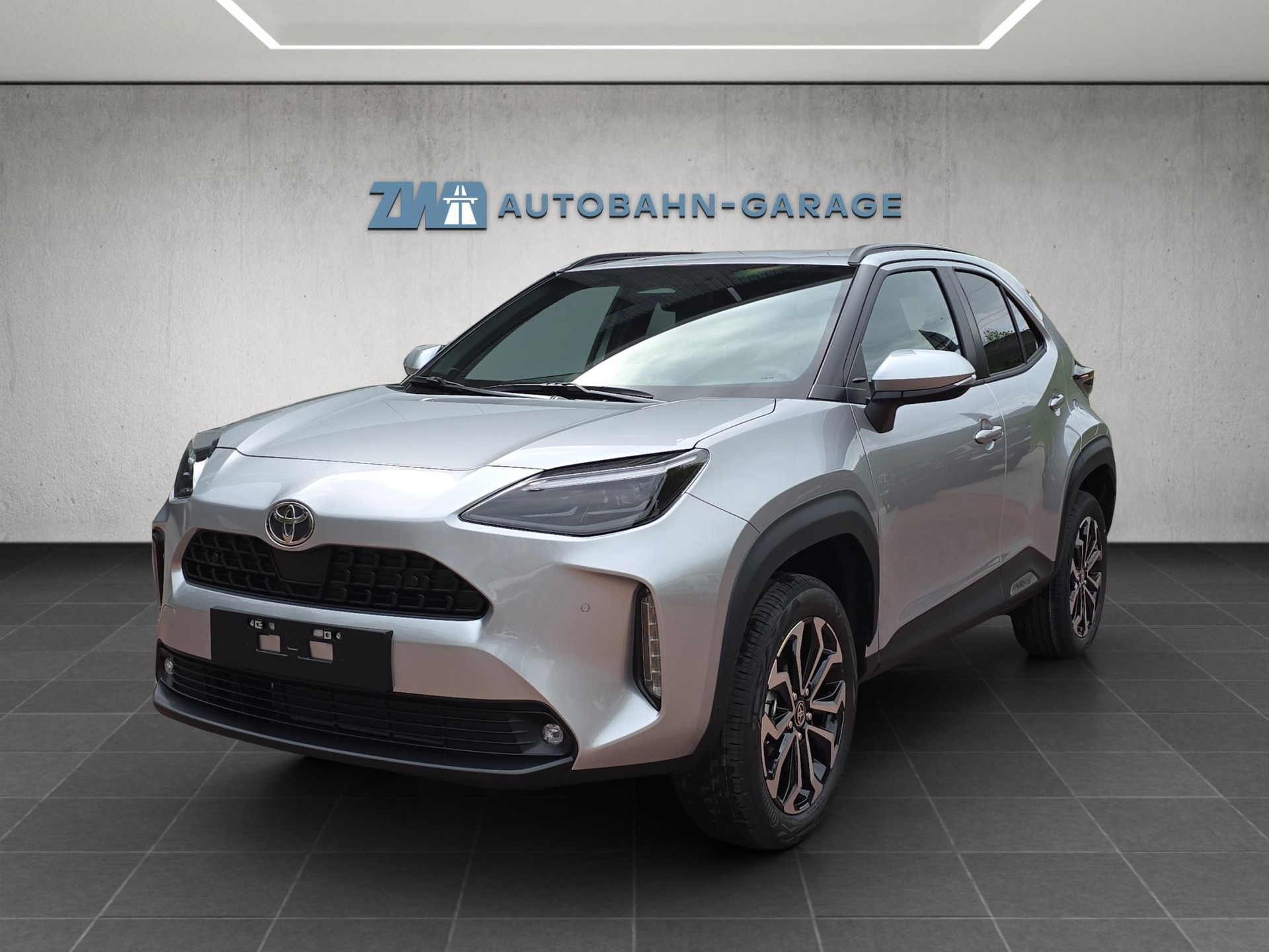 TOYOTA Yaris Cross 1.5 VVT-i HSD Trend AWD-i-image-0