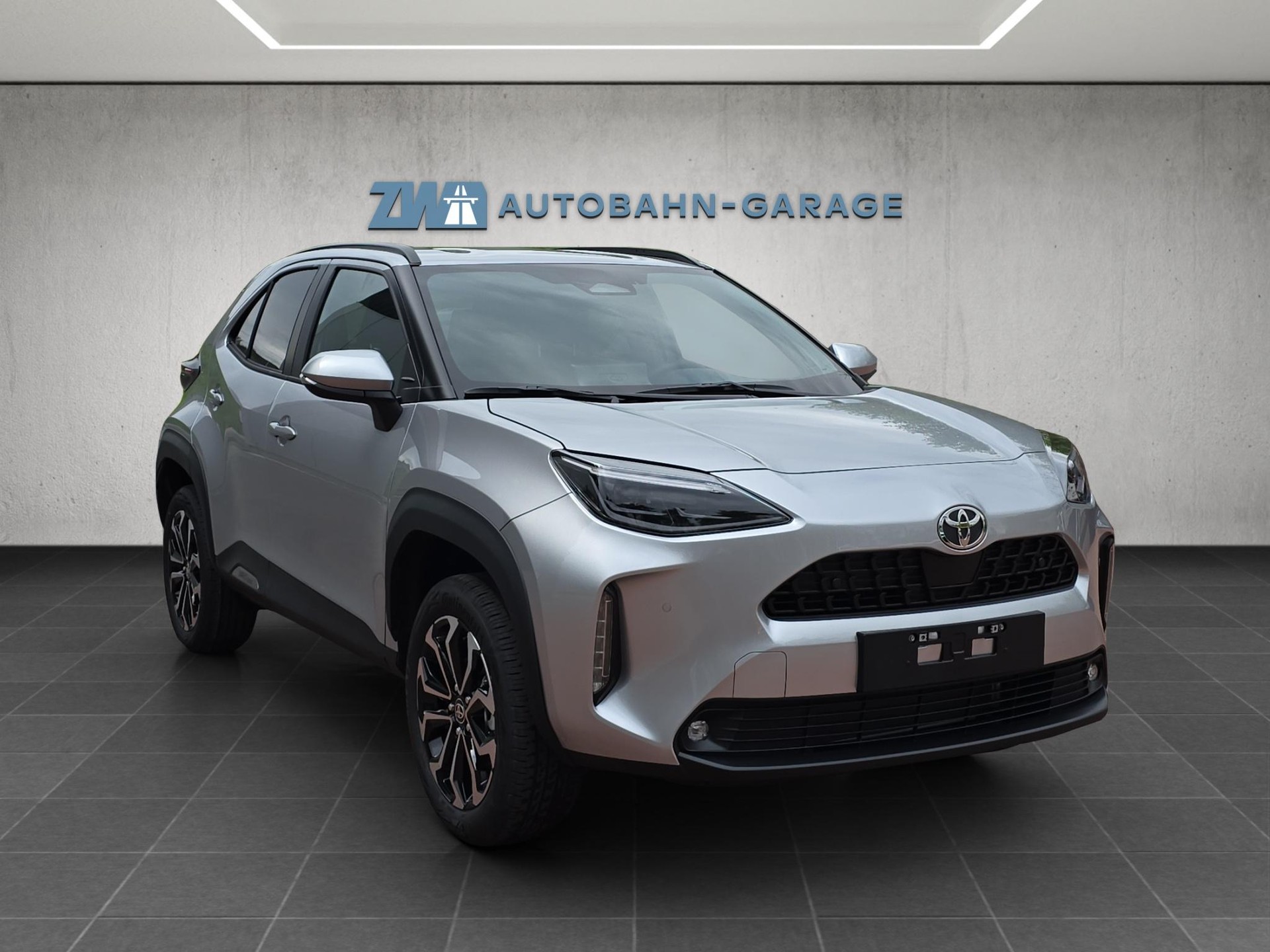 TOYOTA Yaris Cross 1.5 VVT-i HSD Trend AWD-i-image-6