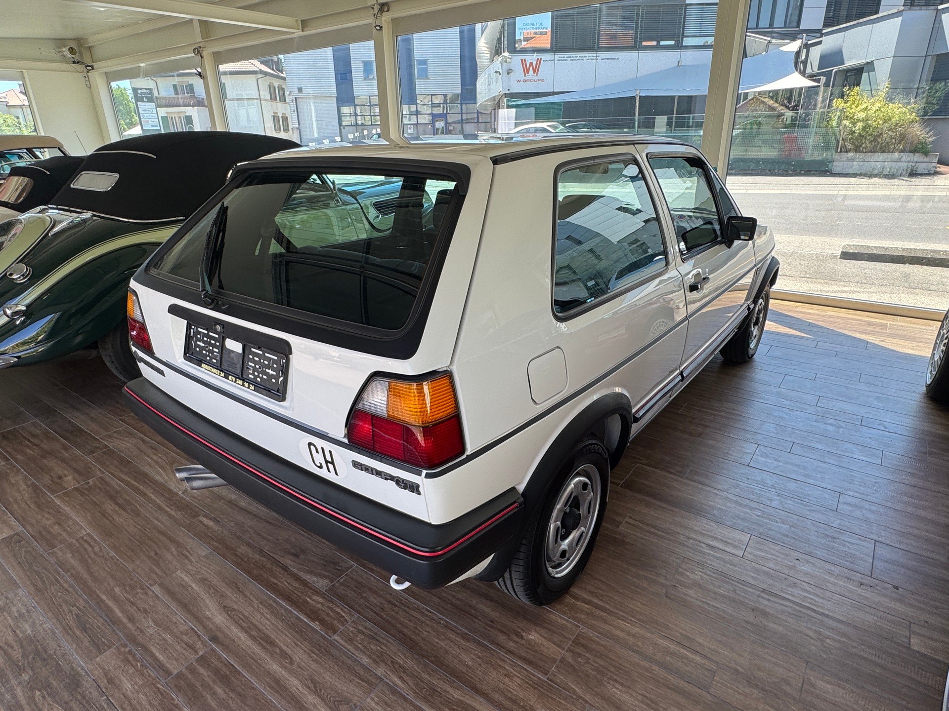 VW Golf 1800 GTI-image-3