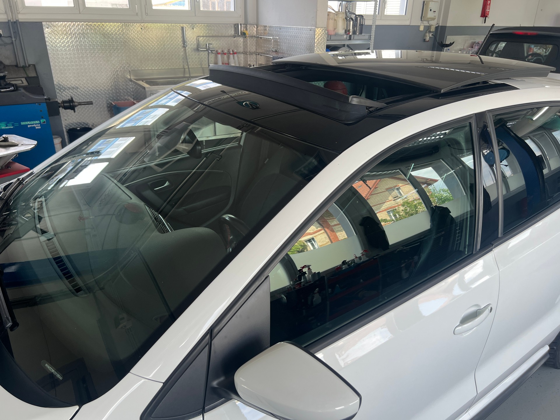 VW Polo 1.8 TSI GTI DSG-image-14
