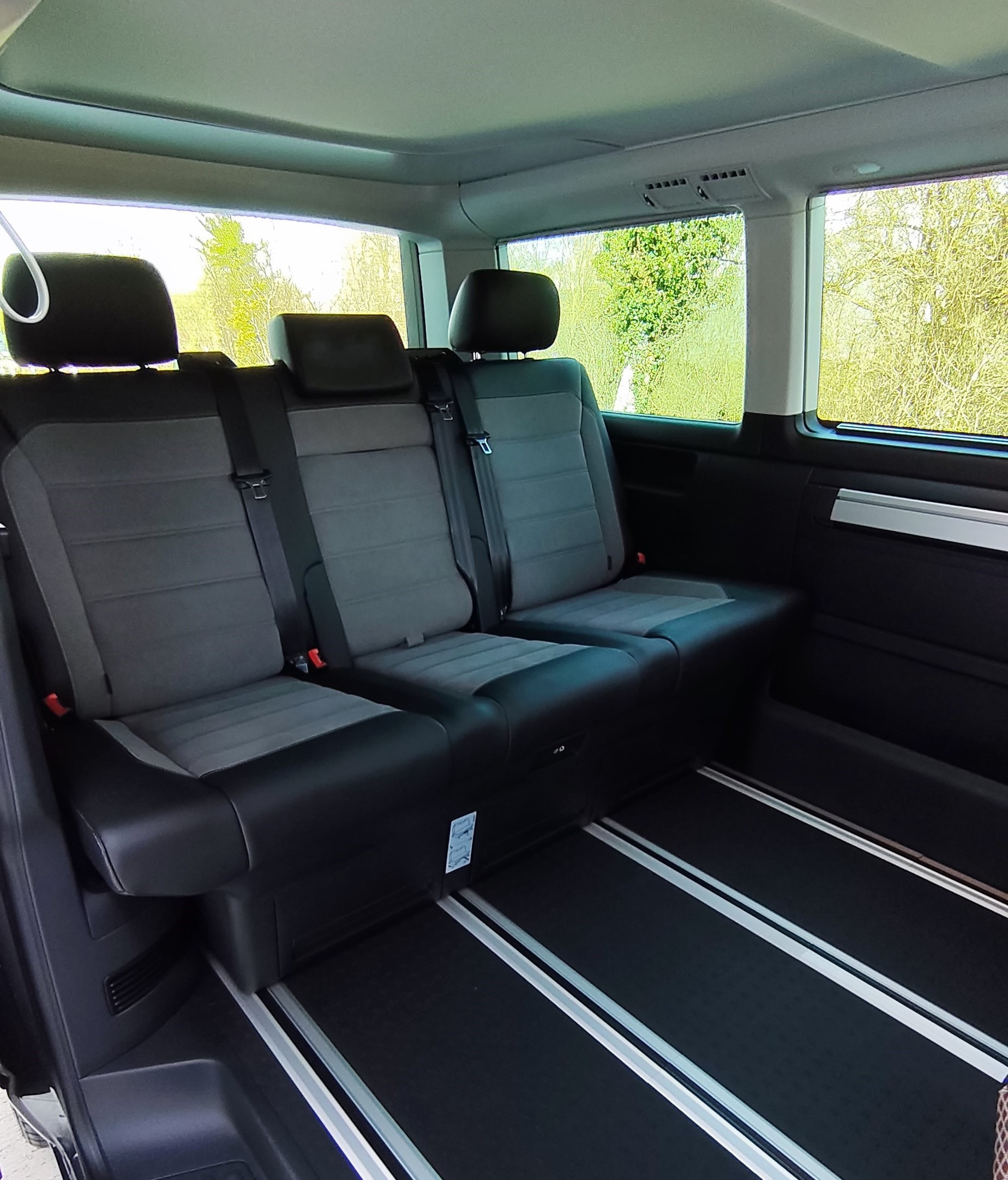 VW T6.1 California 3000 2.0 Bi-TDI 204PS Beach Edition Liberty DSG-image-4