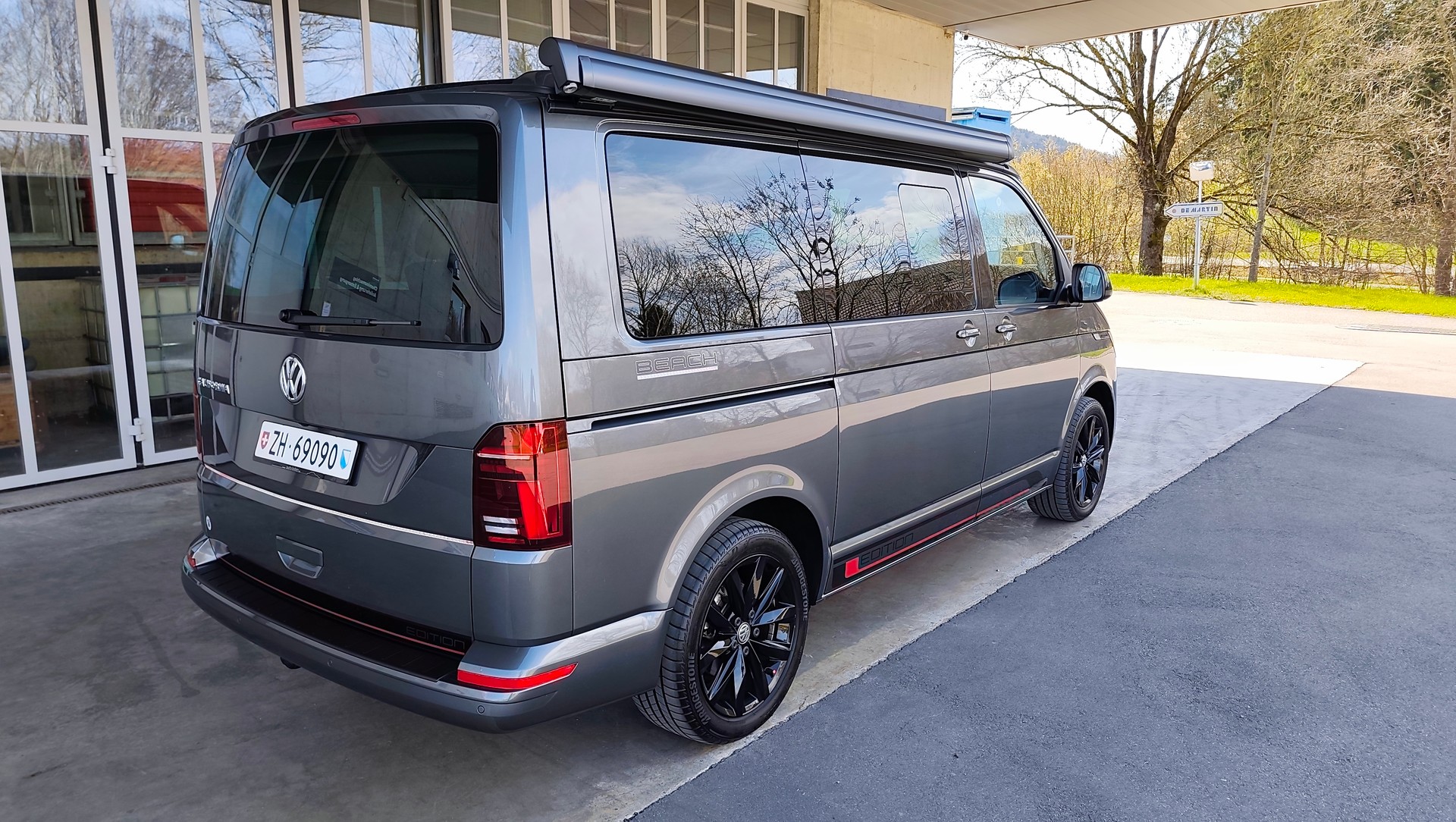VW T6.1 California 3000 2.0 Bi-TDI 204PS Beach Edition Liberty DSG-image-2