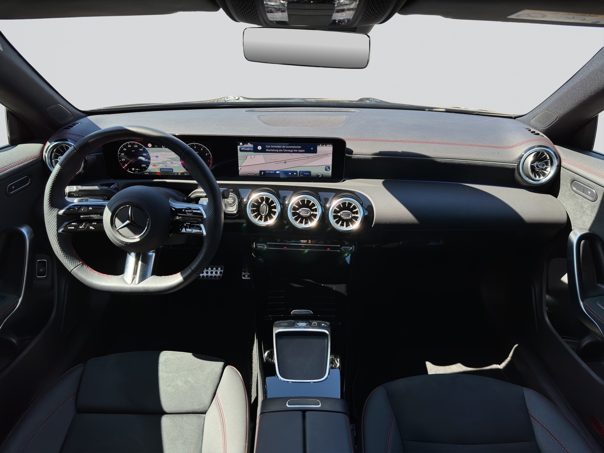 MERCEDES-BENZ CLA 200 AMG Night 7G-DCT-image-13