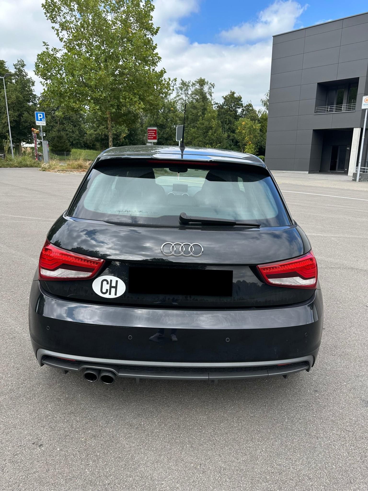 AUDI A1 Sportback 1.4 TFSI S-tronic-image-2