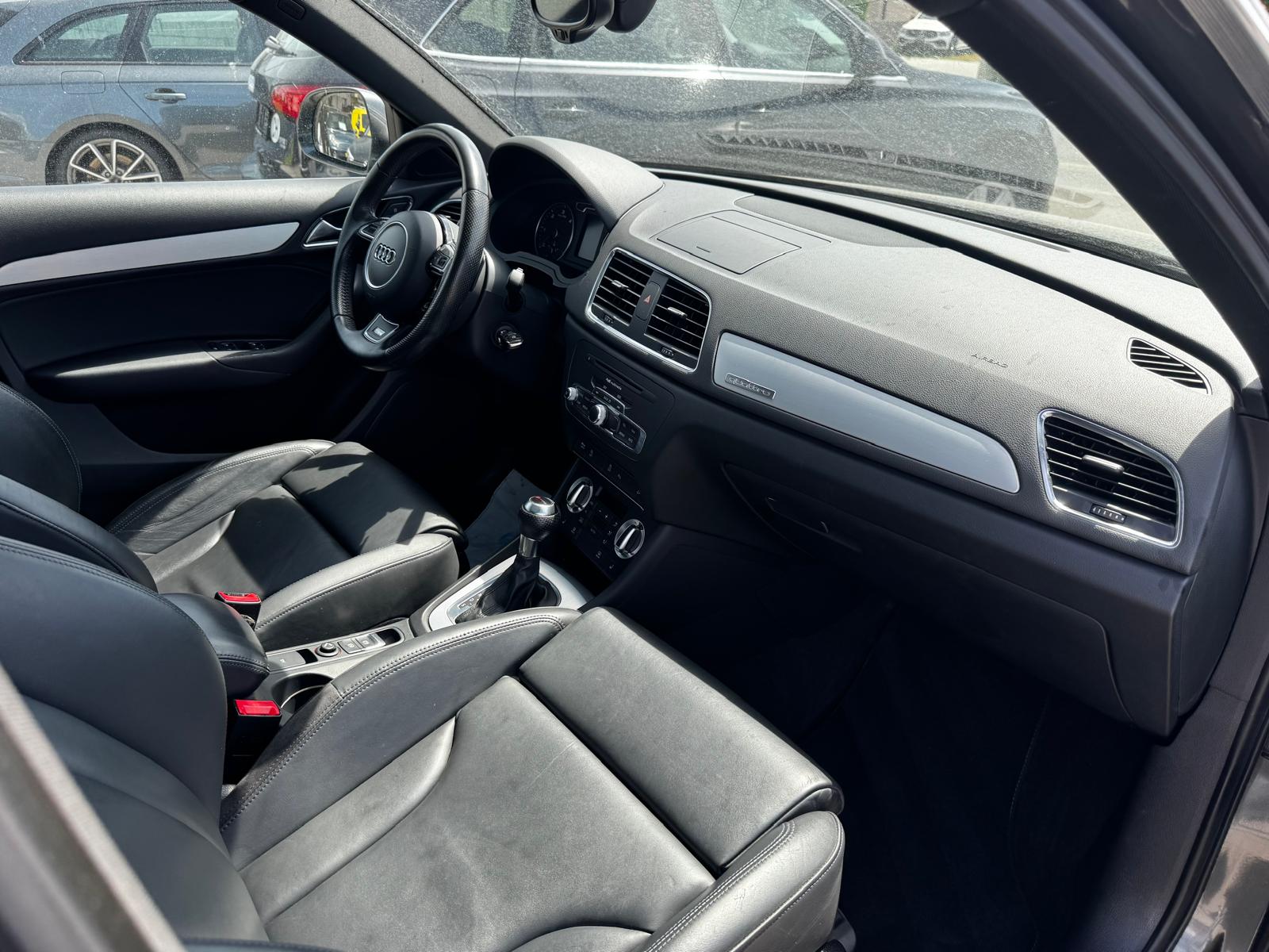 AUDI Q3 2.0 TDI quattro S-tronic-image-8