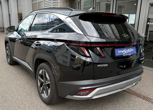 HYUNDAI Tucson 1.6 T-GDi PHEV Amplia 4WD-image-2