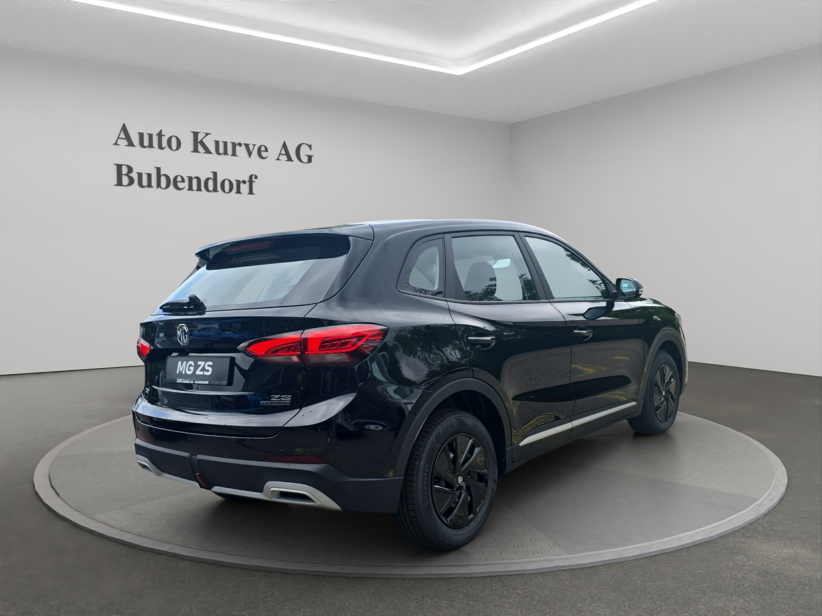 MG ZS 1.5 Hybrid+ Standard-image-2