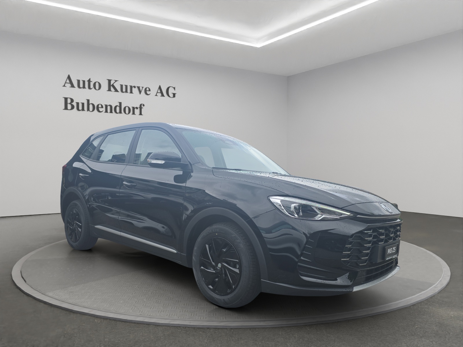 MG ZS 1.5 Hybrid+ Standard-image-0