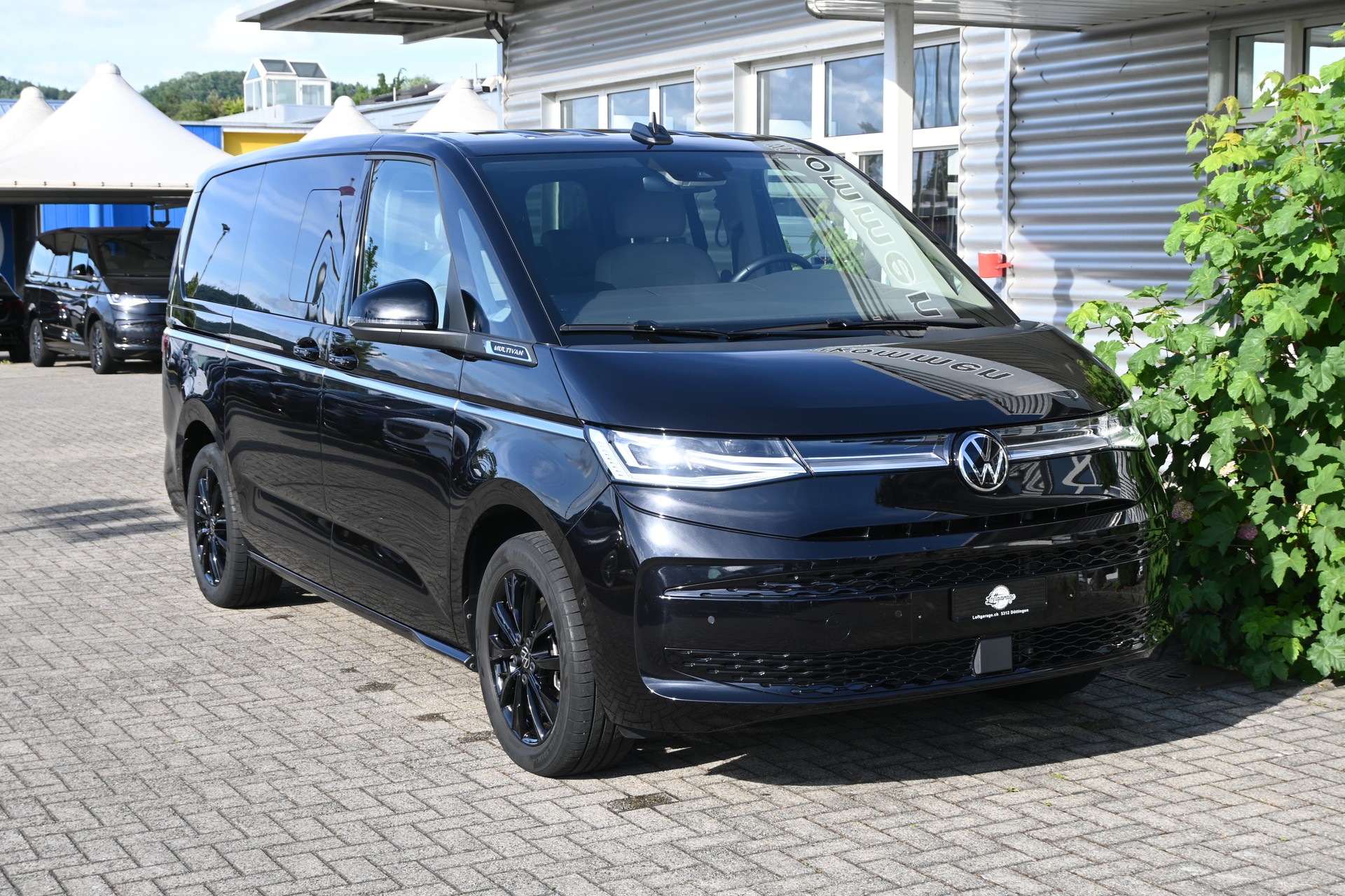 VW Multivan 2.0 TDI Style DSG Lang 7-Plätzer + AHK 2000kg-image-0