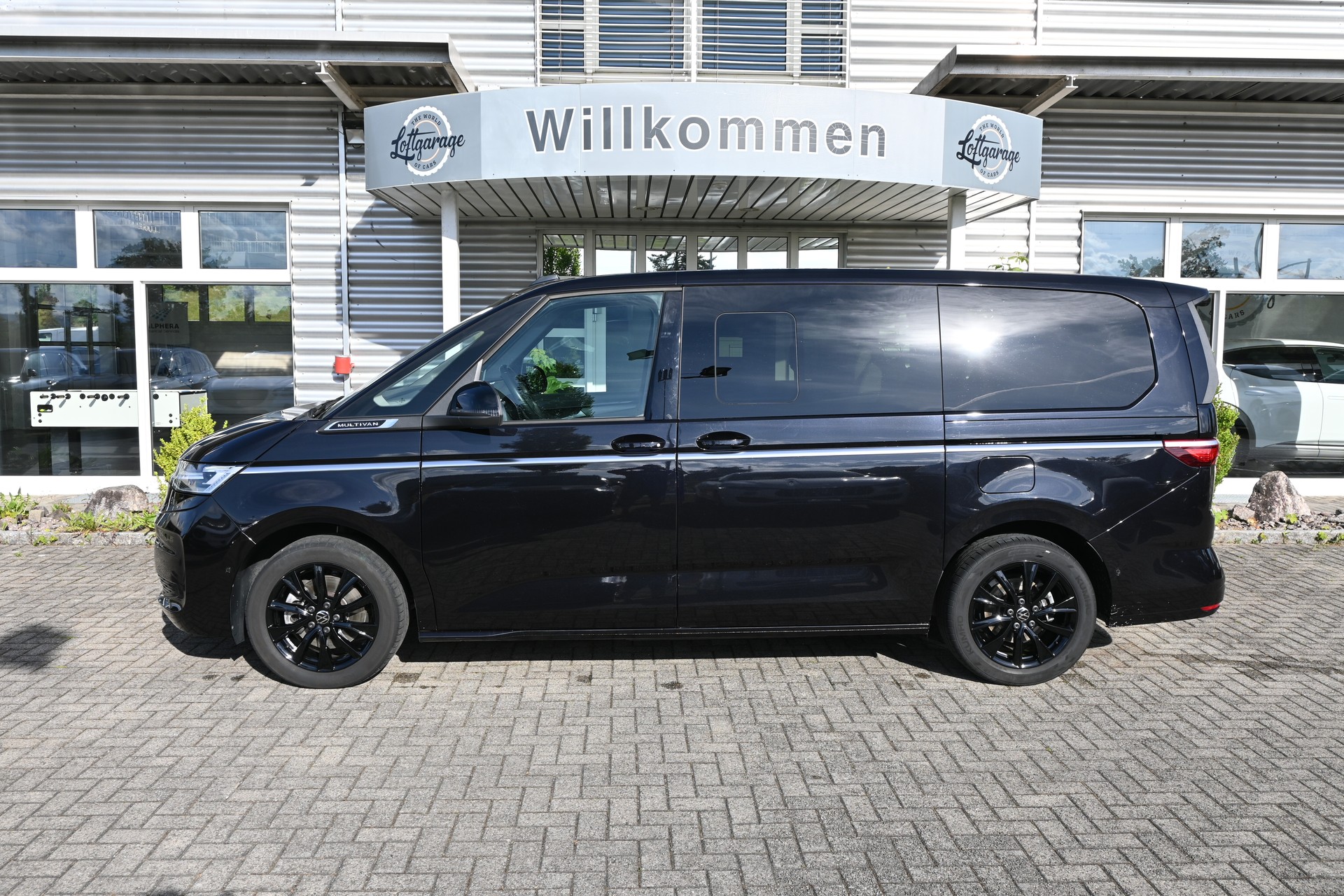 VW Multivan 2.0 TDI Style DSG Lang 7-Plätzer + AHK 2000kg-image-4