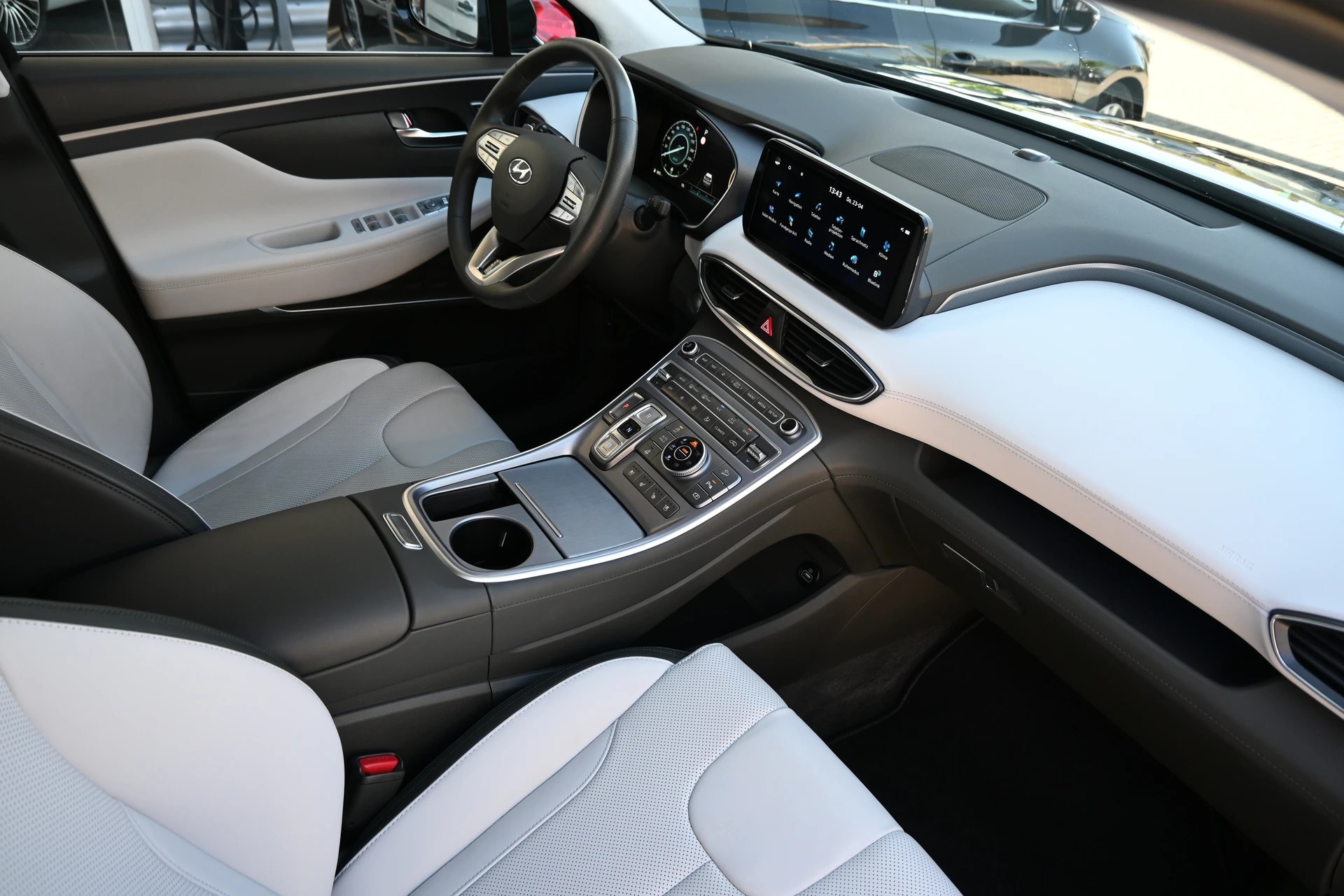 HYUNDAI Santa Fe 2.2 CRDI Vertex 4WD Automatic + 7-Plätzer + Werksgarantie 02.2027-image-11