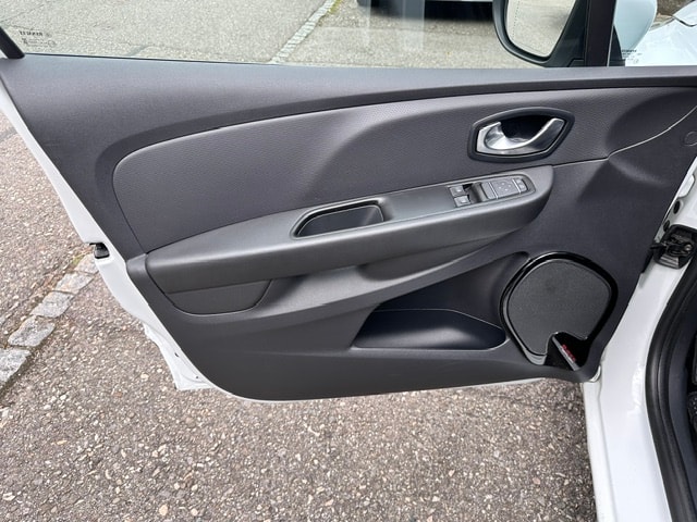 RENAULT Clio Grandtour 1.5 dCi Swiss Edition EDC-image-14