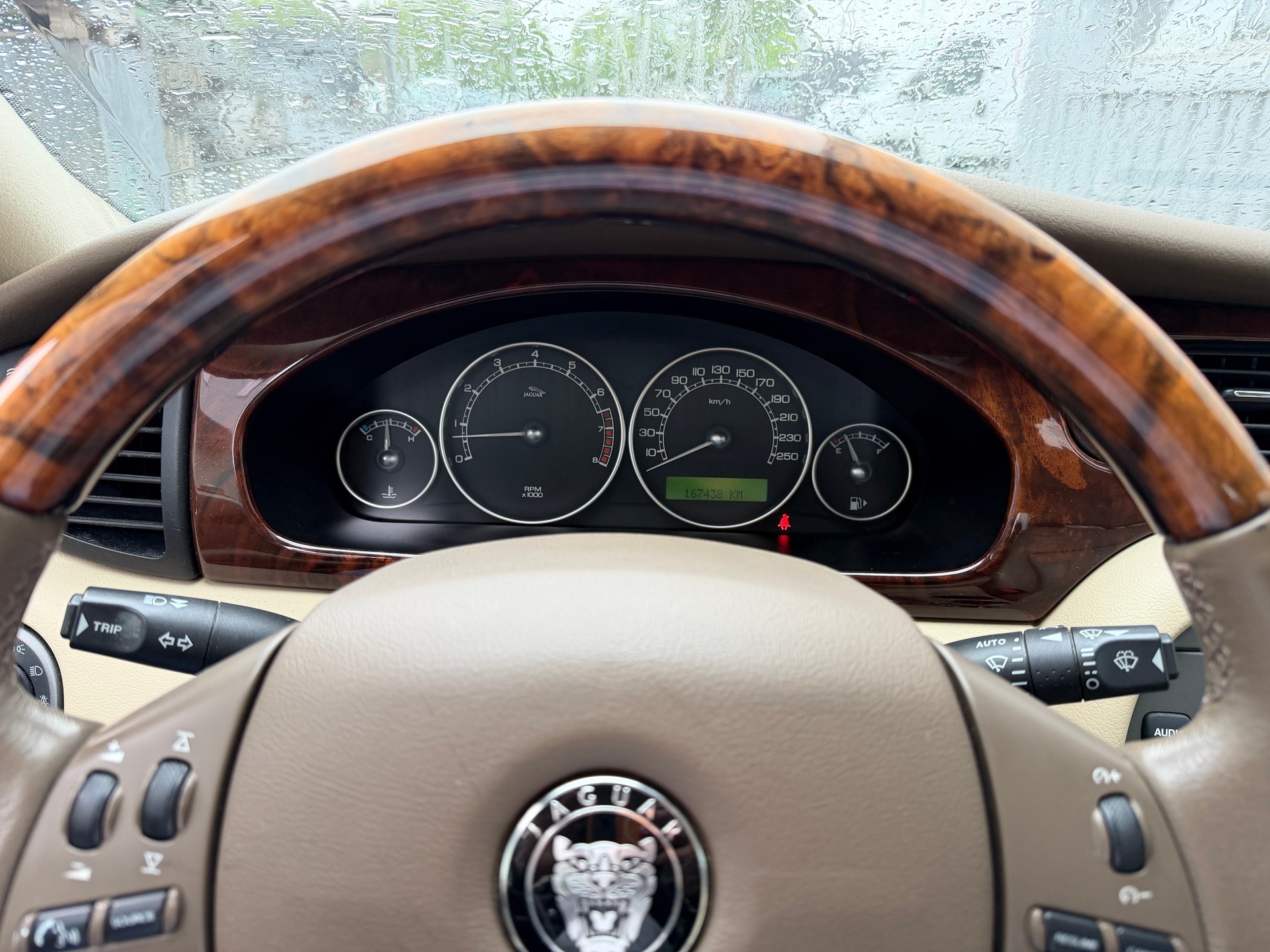 JAGUAR X-Type 3.0 V6 Traction4 Sovereign Anniv. Pack Aut.-image-14