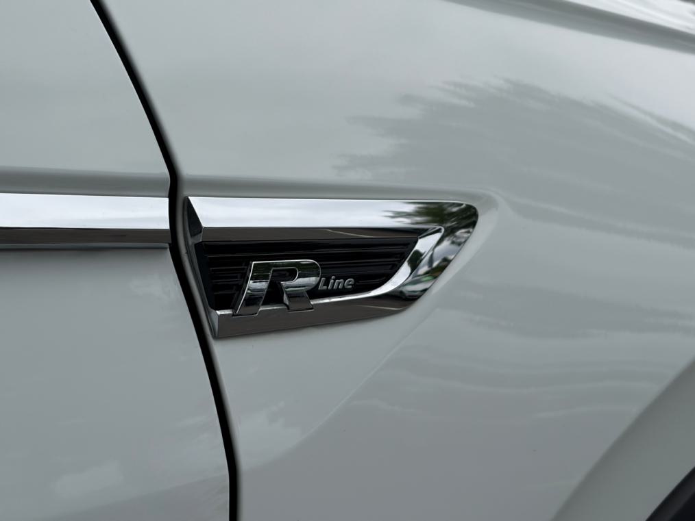 VW Tiguan 2.0 TSi R-Line 4Motion-image-3
