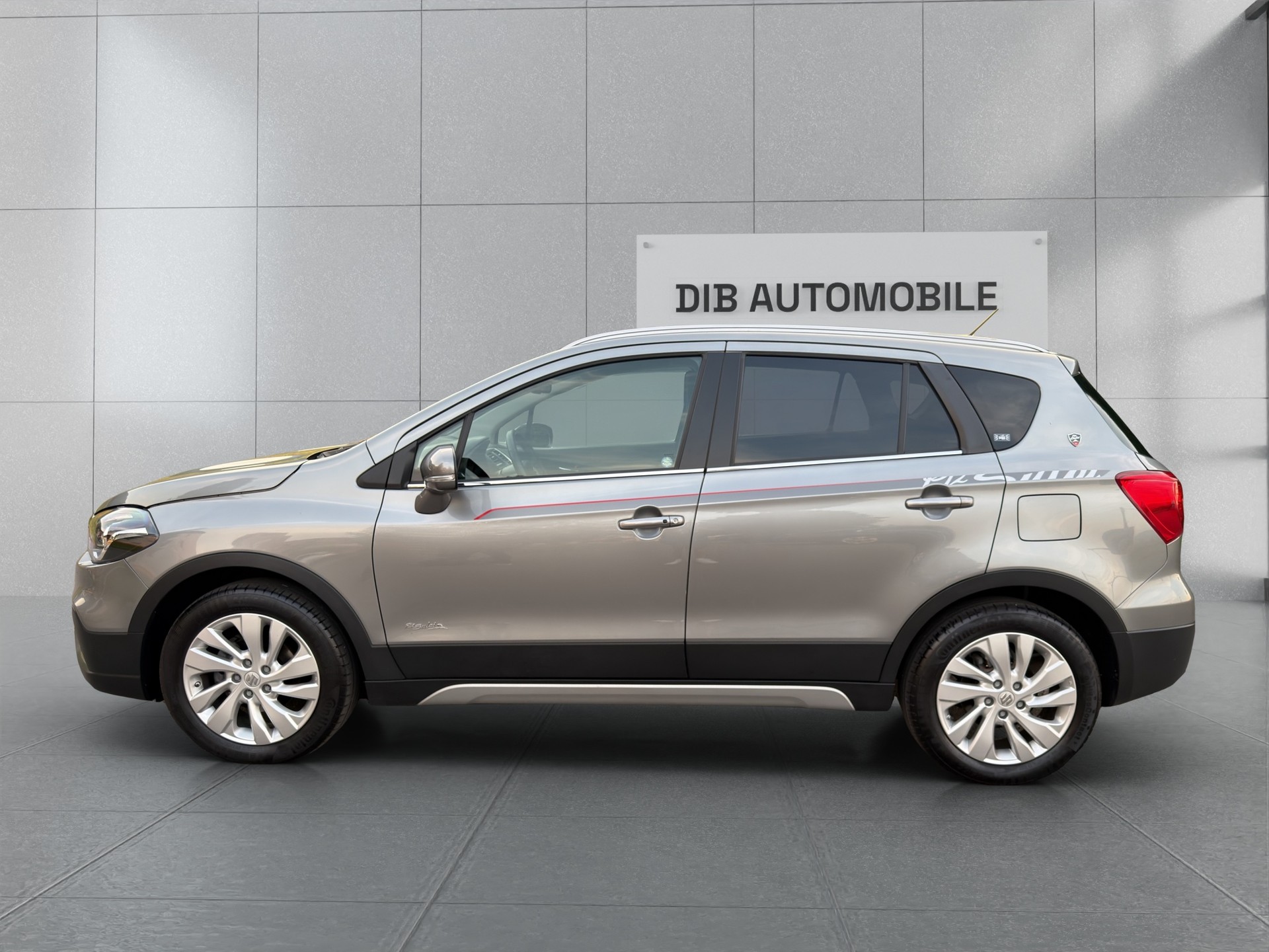 SUZUKI SX4 S-Cross 1.4 16V Piz Sulai Swiss Edition 4WD Automatic*TOP ZUSTAND*TOP AUSSTATTUNG*NUR 20000 KM*-image-17