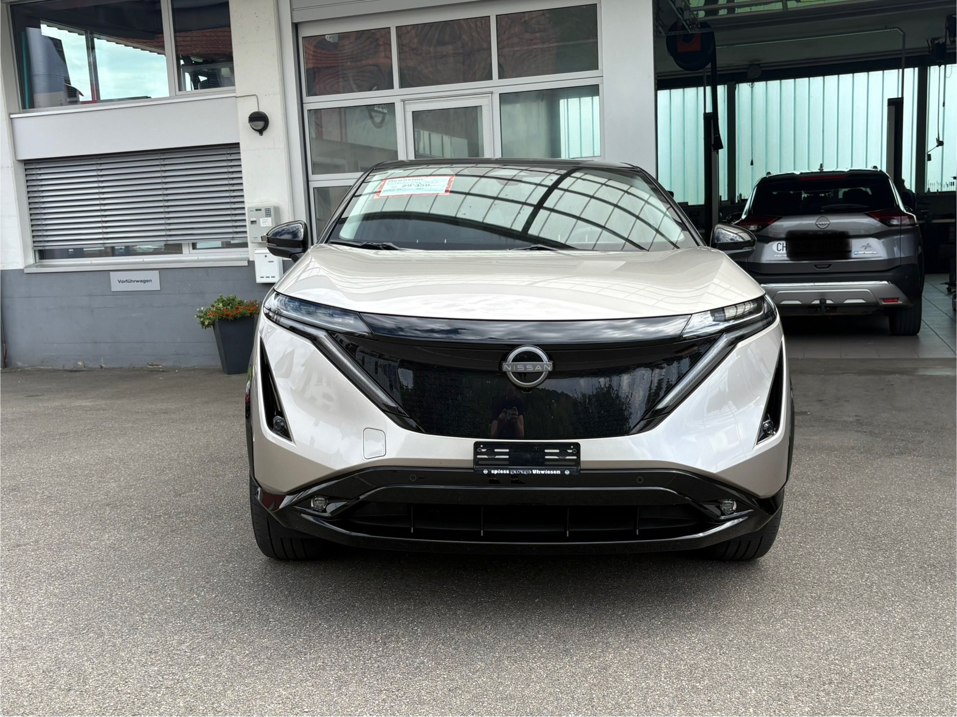 NISSAN Ariya 87 kWh Evolve-image-1