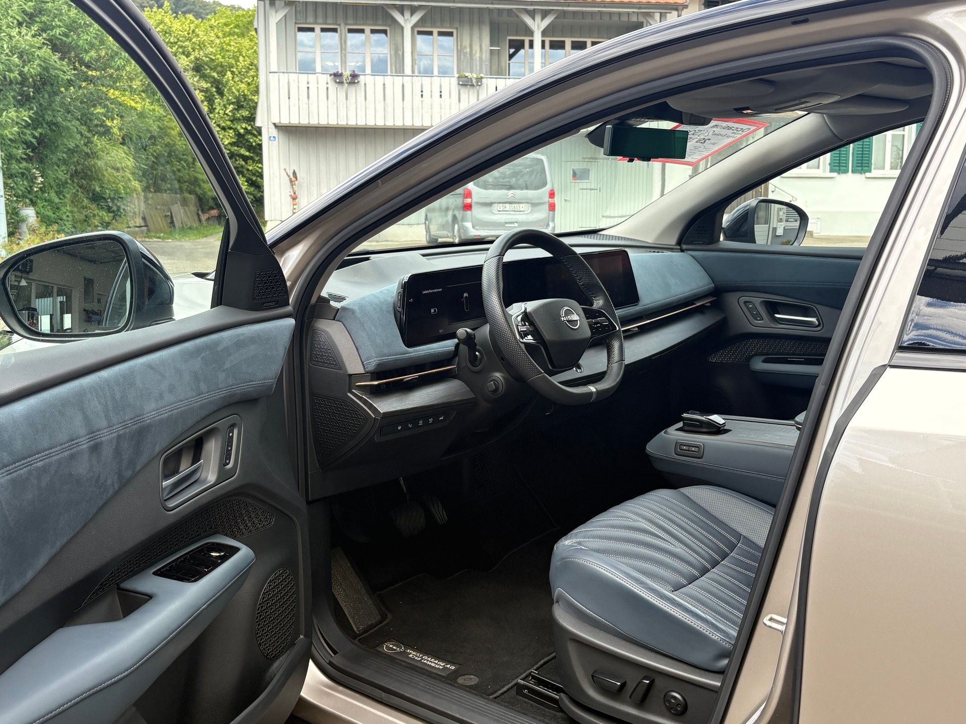 NISSAN Ariya 87 kWh Evolve-image-3