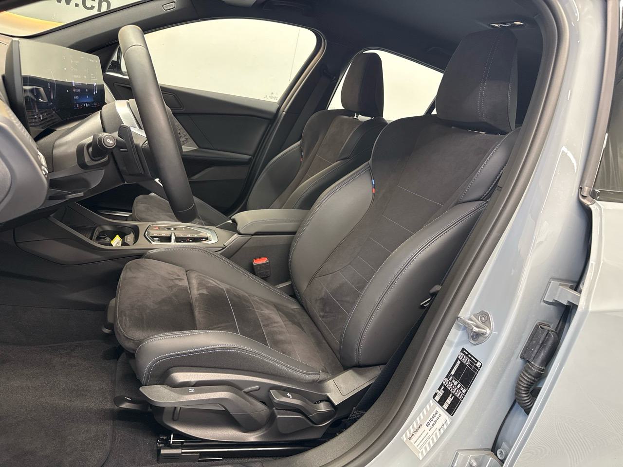 BMW 120 M Sport Steptronic-image-3