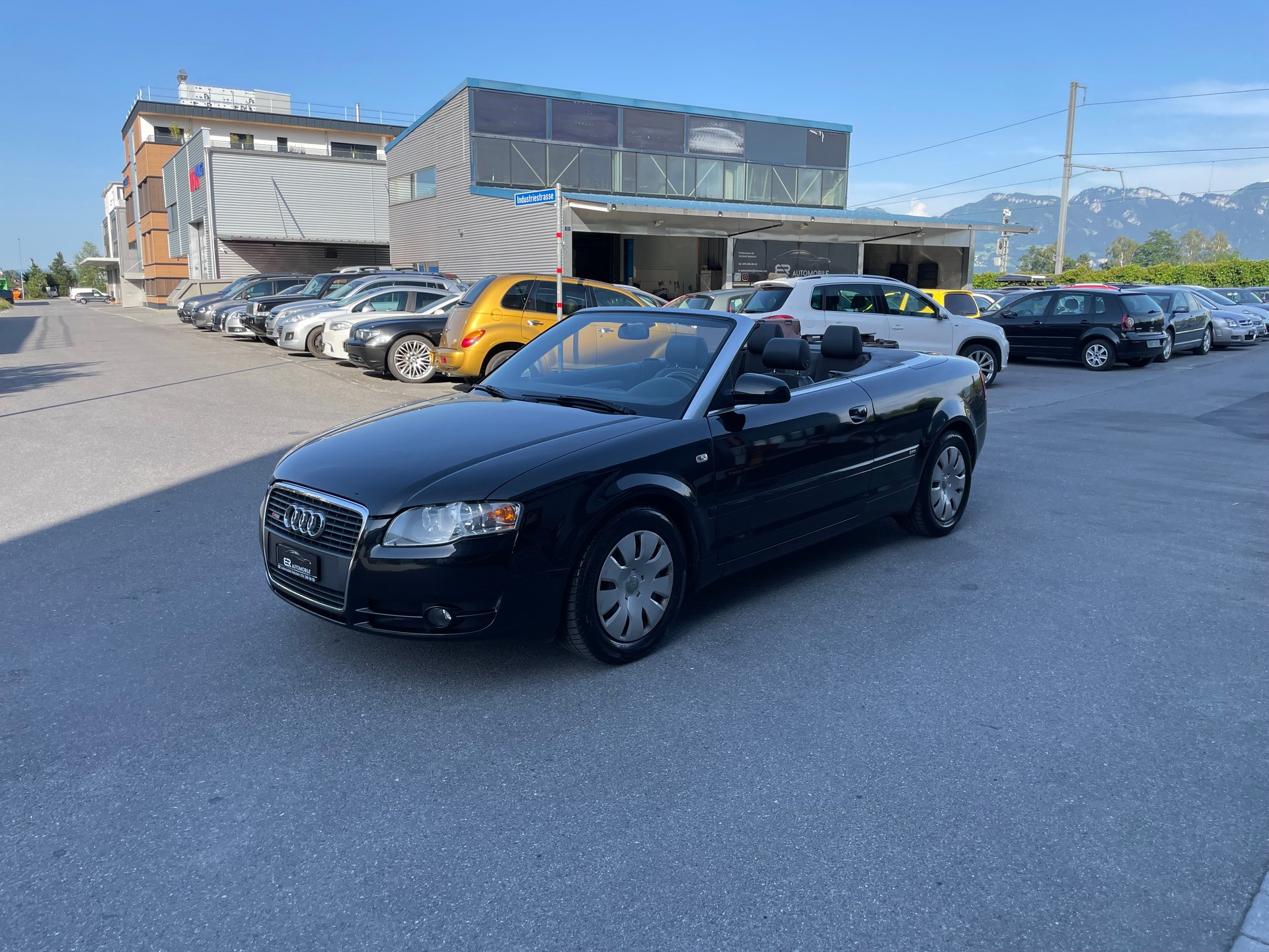 AUDI A4 Cabriolet 2.0T FSI-image-0