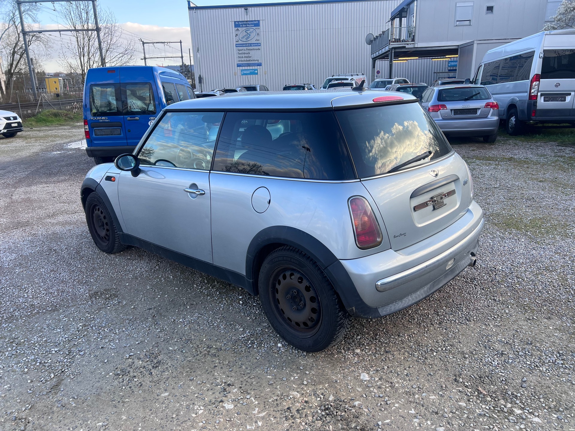 MINI One-image-4