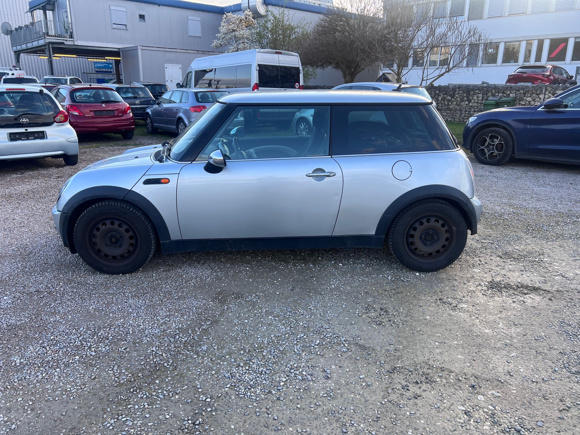 MINI One-image-5