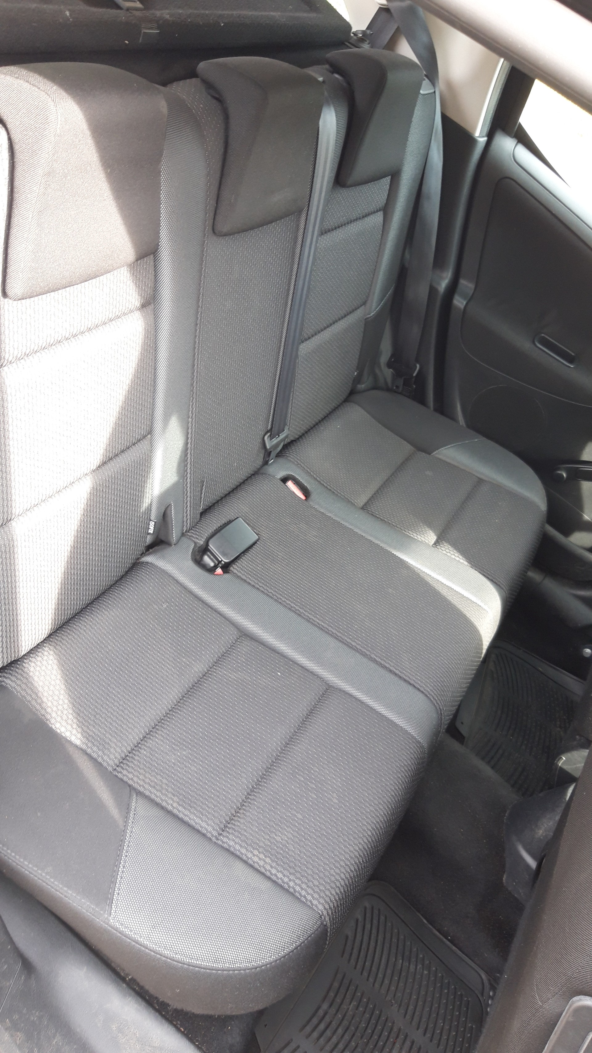 PEUGEOT SW 1.4 16V Active-image-8