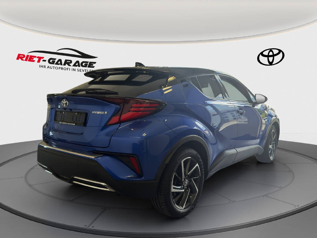 TOYOTA C-HR 2.0 VVTi HSD Style-image-3