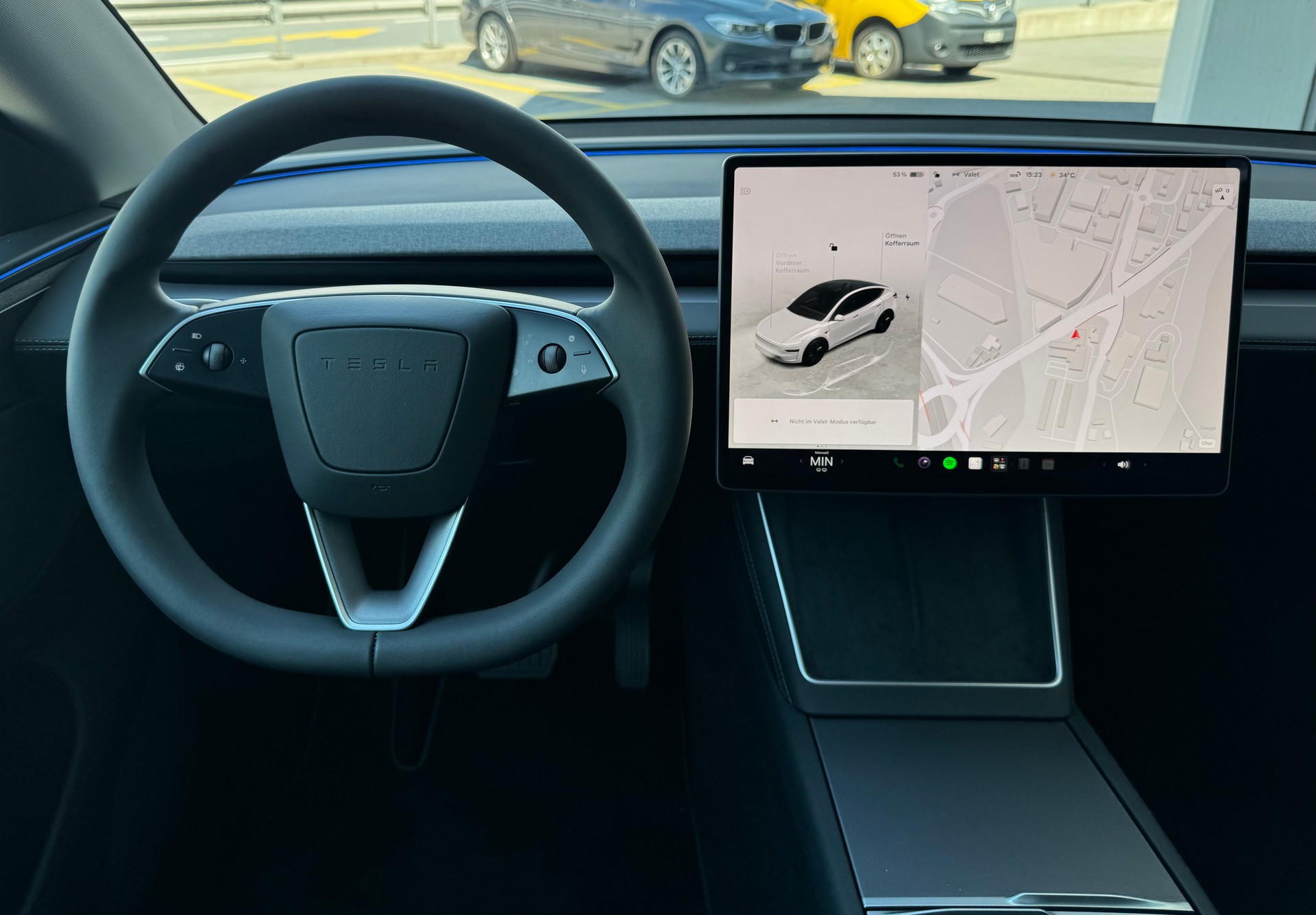TESLA Model Y Long Range AWD-image-14