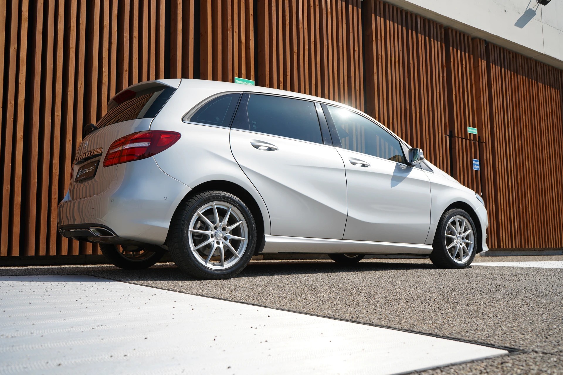 MERCEDES-BENZ B 220 CDI SWISS STAR EDITION 4MATIC 7G-DCT l 177 PS-image-13