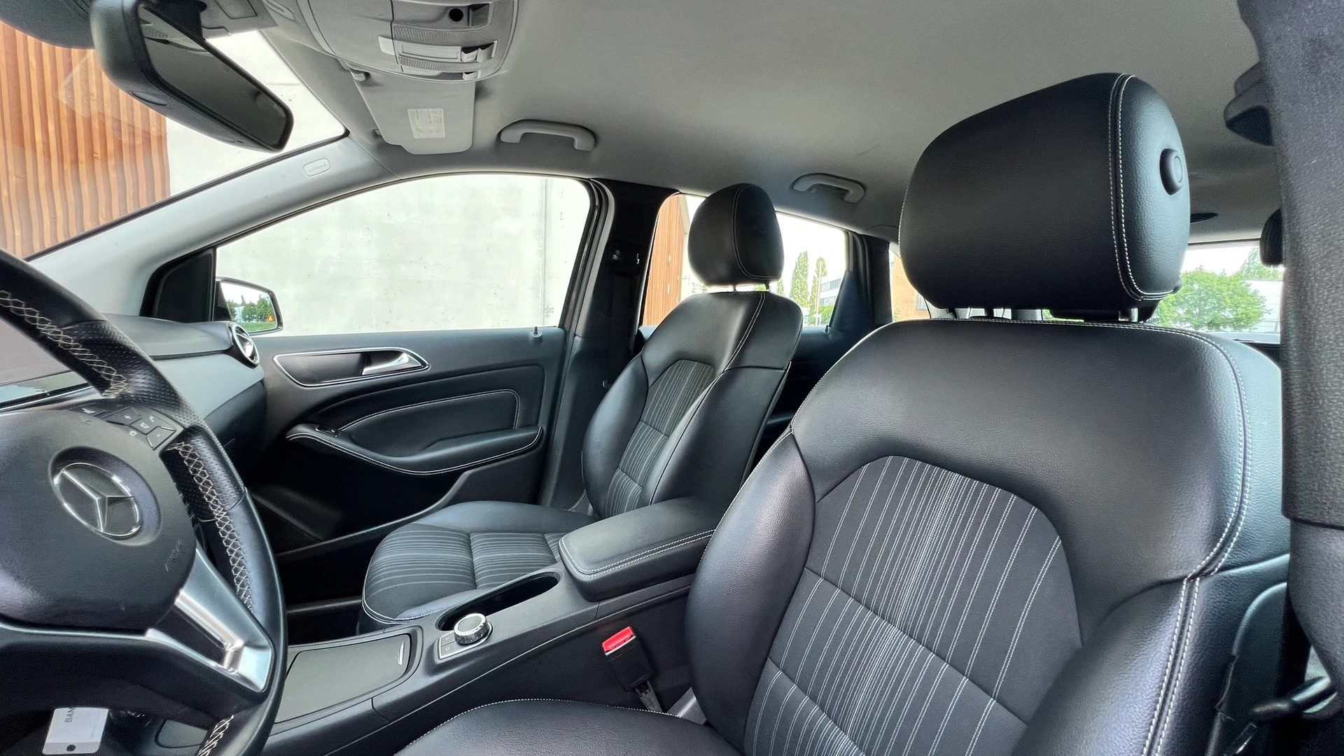 MERCEDES-BENZ B 220 CDI SWISS STAR EDITION 4MATIC 7G-DCT l 177 PS-image-24