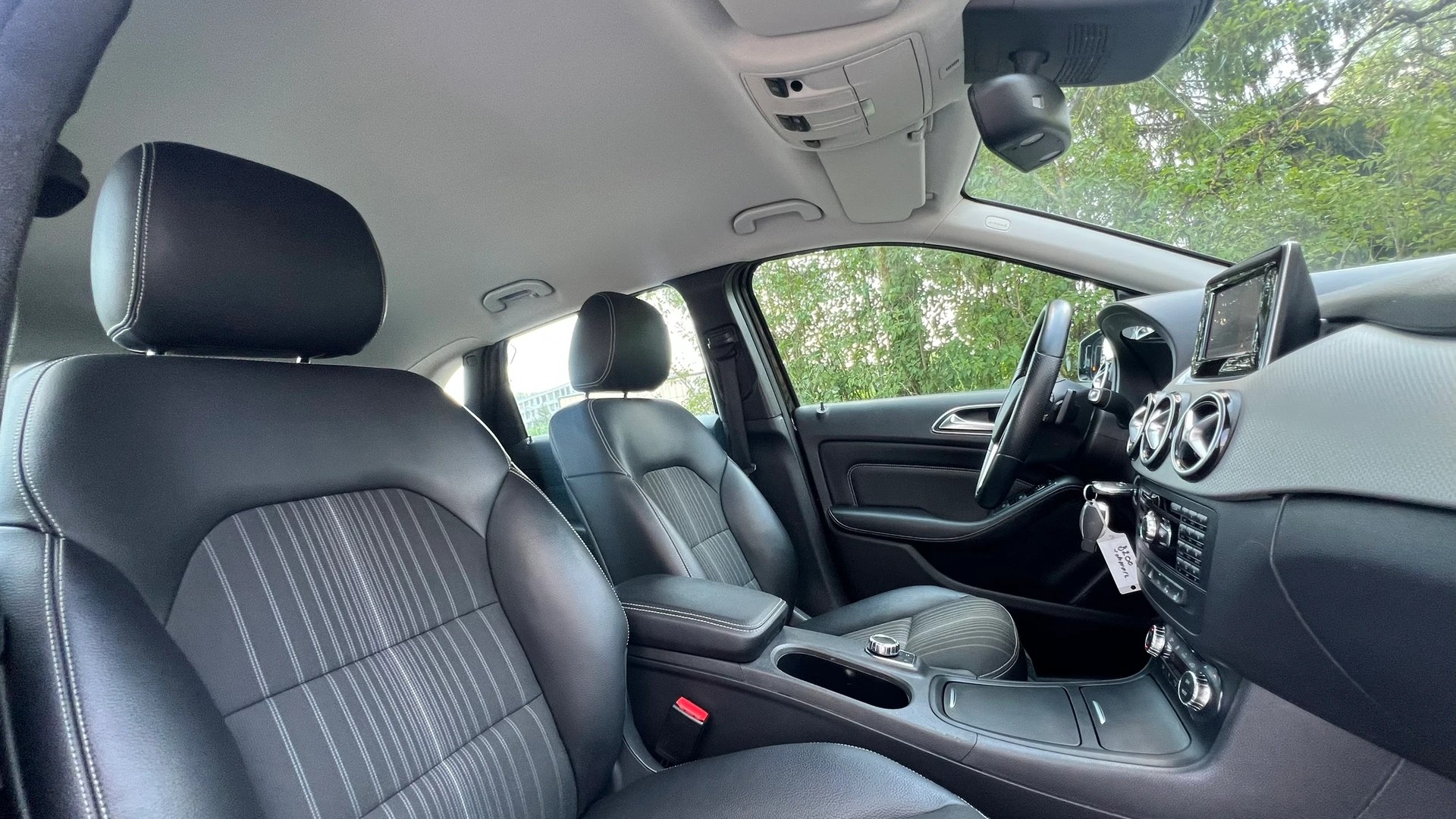 MERCEDES-BENZ B 220 CDI SWISS STAR EDITION 4MATIC 7G-DCT l 177 PS-image-26