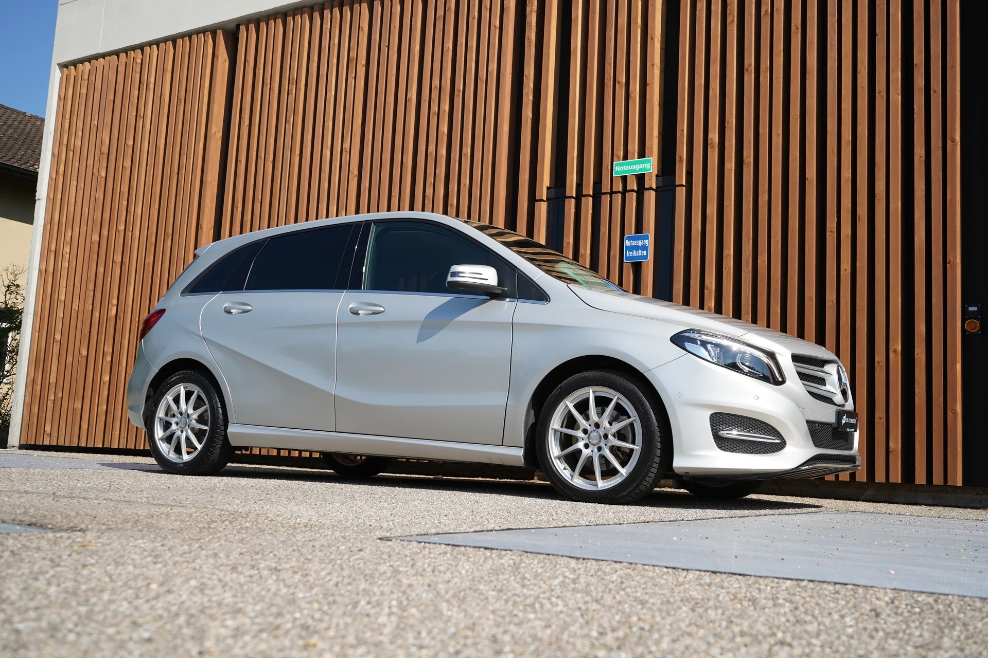 MERCEDES-BENZ B 220 CDI SWISS STAR EDITION 4MATIC 7G-DCT l 177 PS-image-14