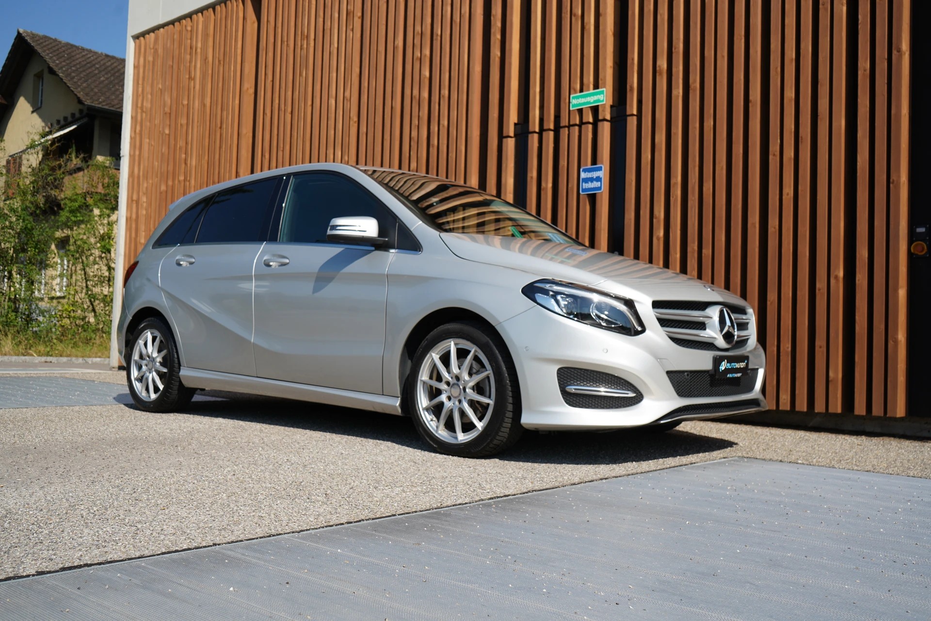 MERCEDES-BENZ B 220 CDI SWISS STAR EDITION 4MATIC 7G-DCT l 177 PS-image-12