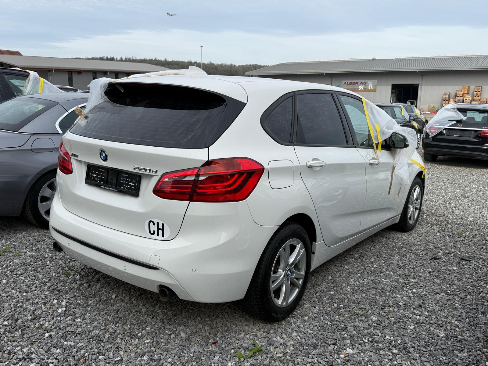 BMW 220d xDrive Active Tourer Sport Line Steptronic *HAGELSCHADEN* **Jetzt nur noch CHF 5'900.- statt CHF 8'900.-**-image-17