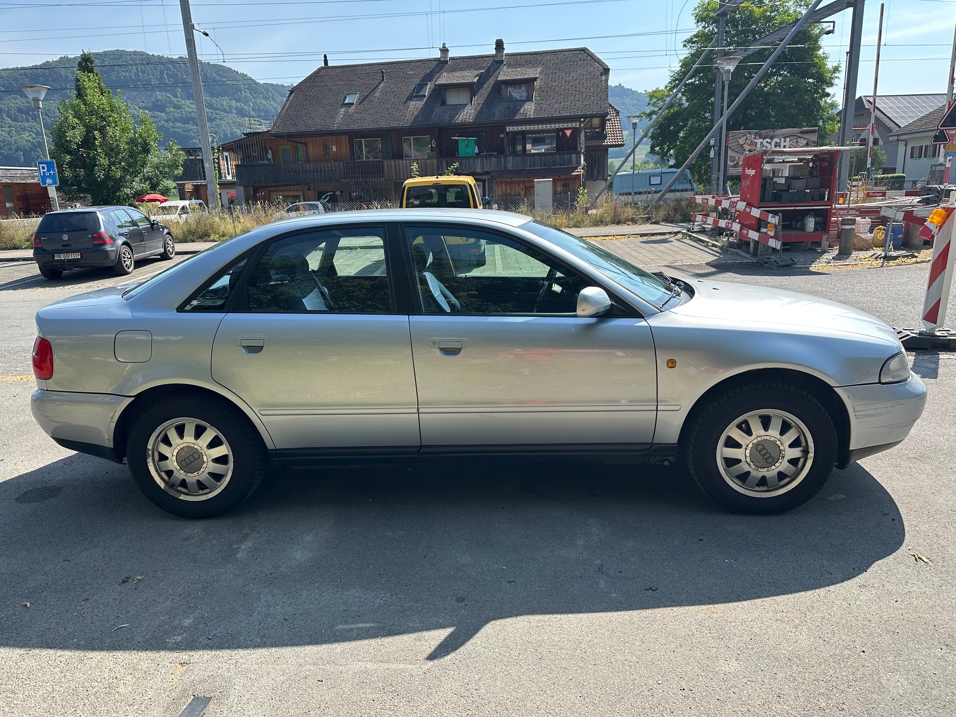 AUDI A4 2.4 Ambition FIXPREIS-image-5