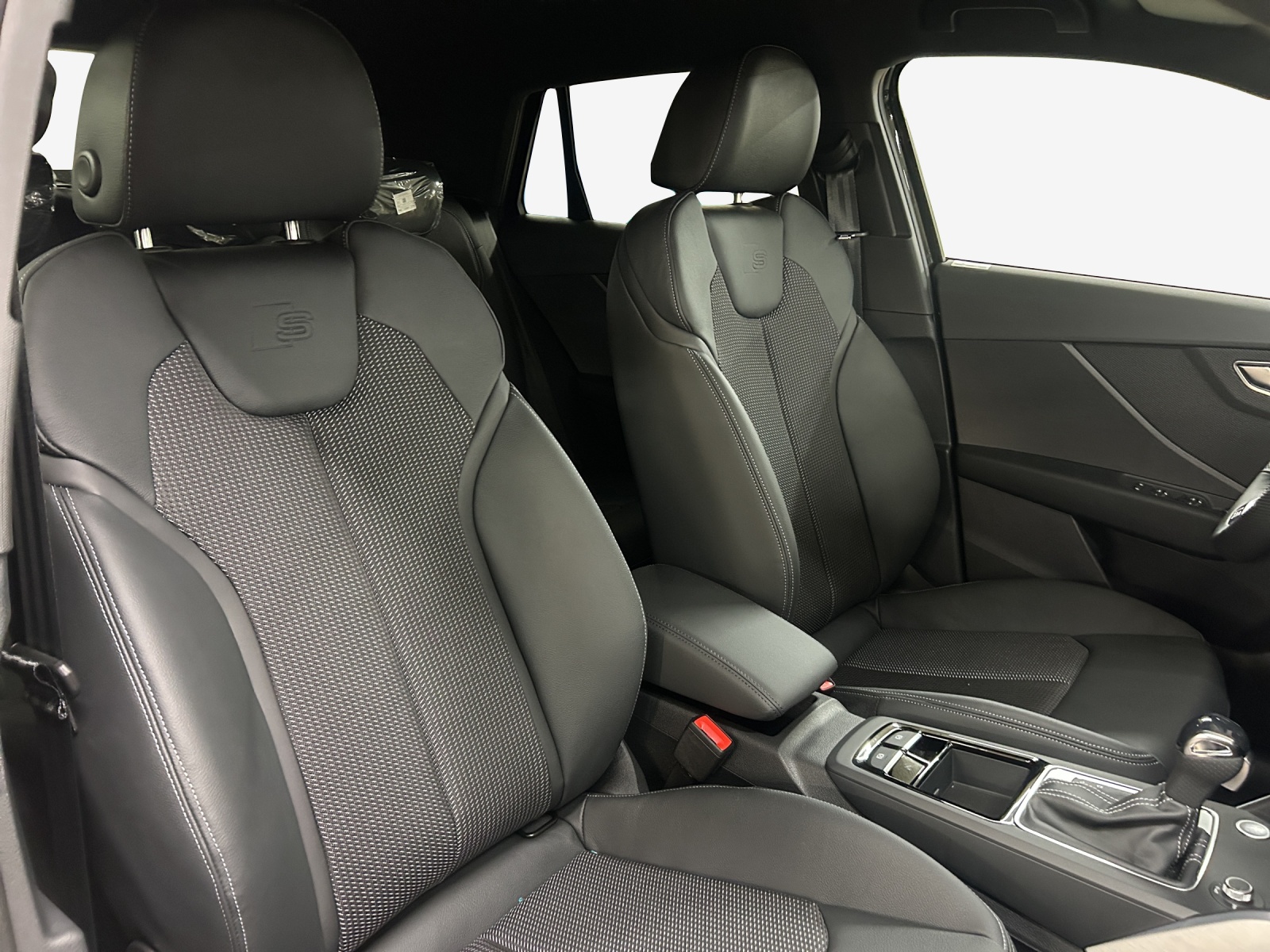 AUDI Q2 35 TFSI advanced S-tronic-image-14