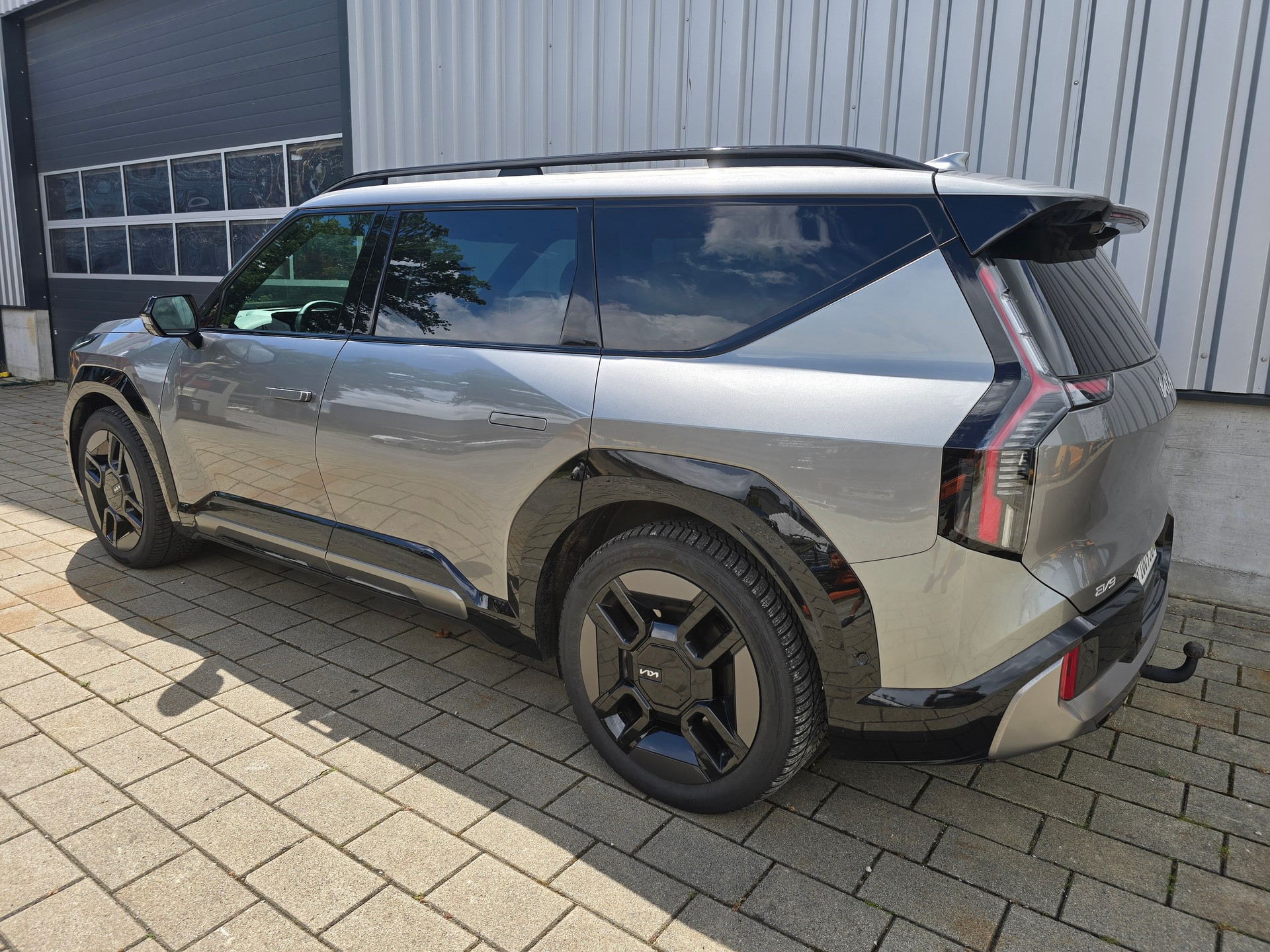 KIA 99.8 kWh GT-Line 4x4-image-1
