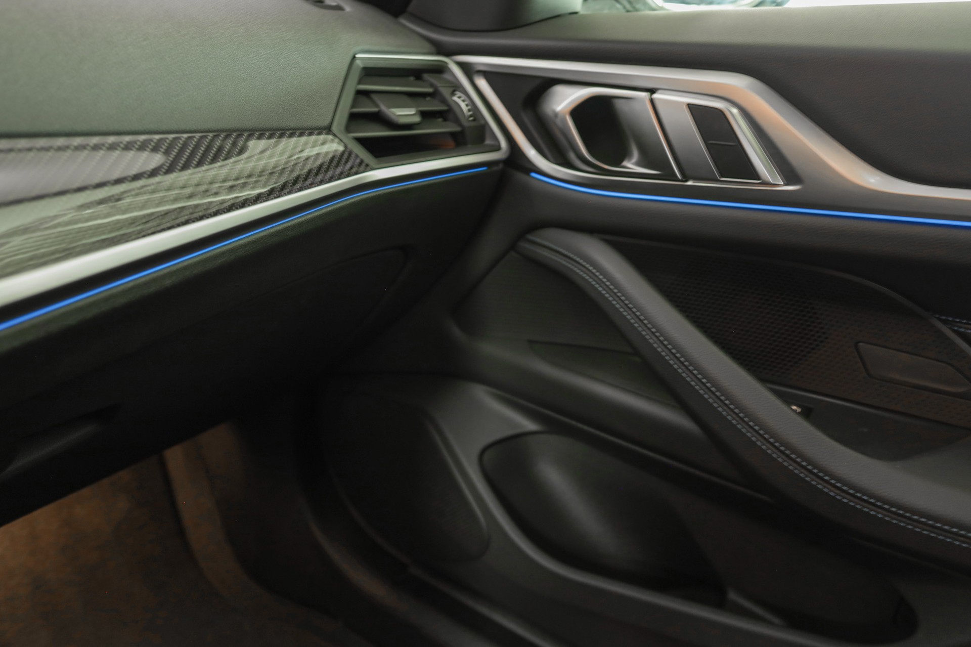 BMW i4 eDrive 35 M Sport Pro-image-13