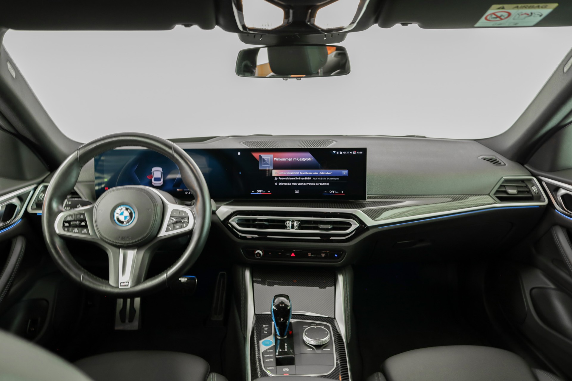 BMW i4 eDrive 35 M Sport Pro-image-11