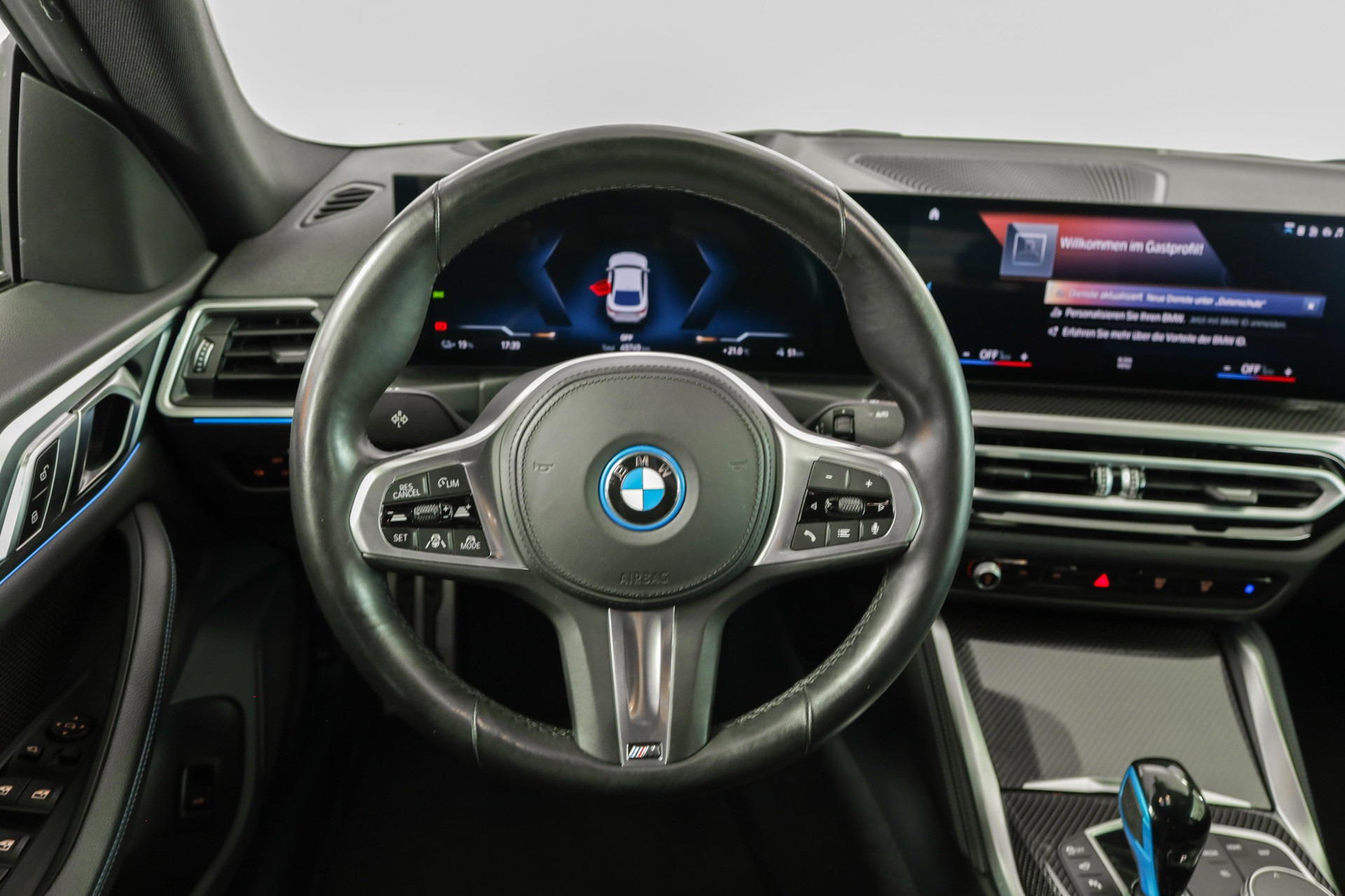 BMW i4 eDrive 35 M Sport Pro-image-10