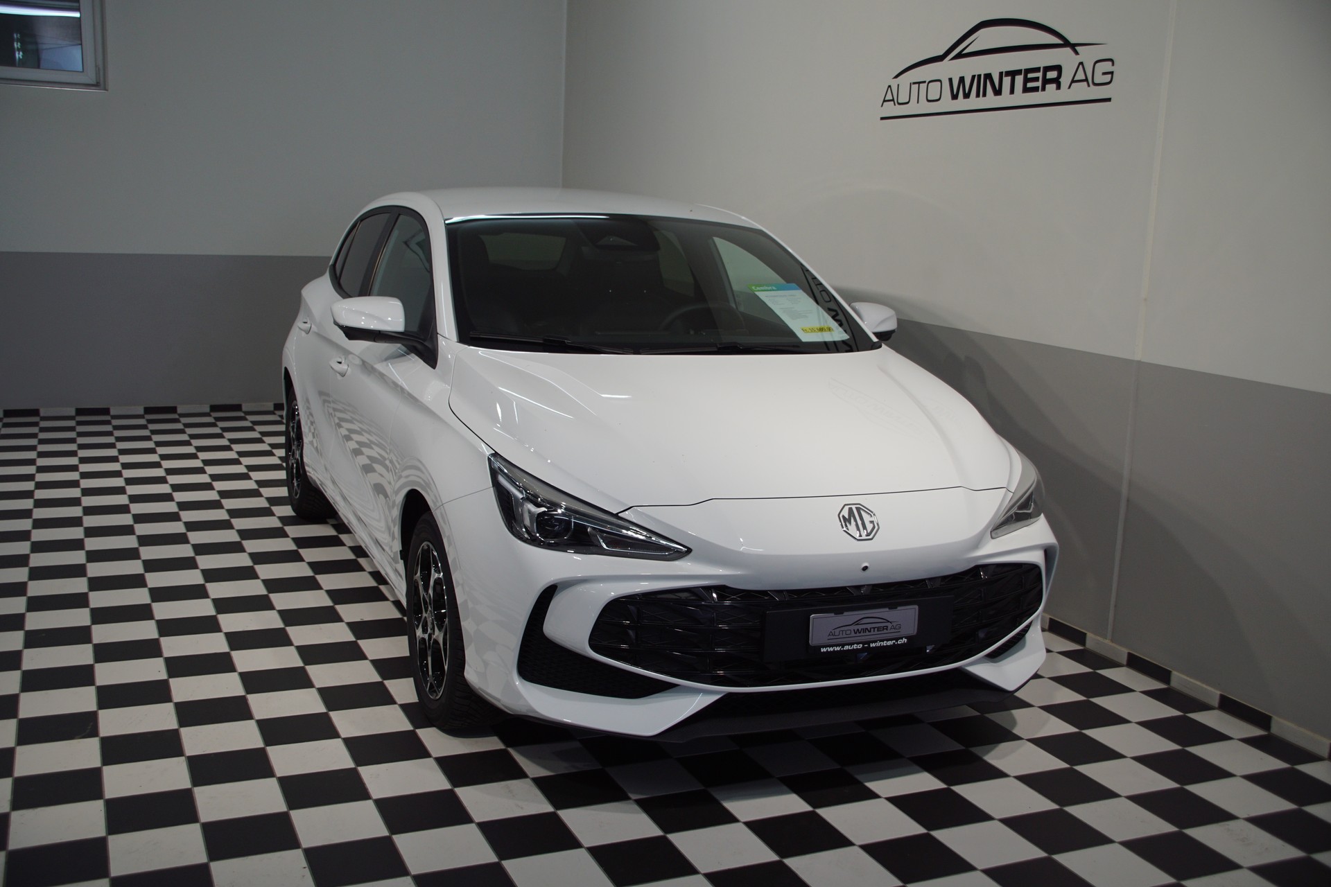 MG 3 1.5 Hybrid Luxury Aut. **Swiss-Edition**-image-3