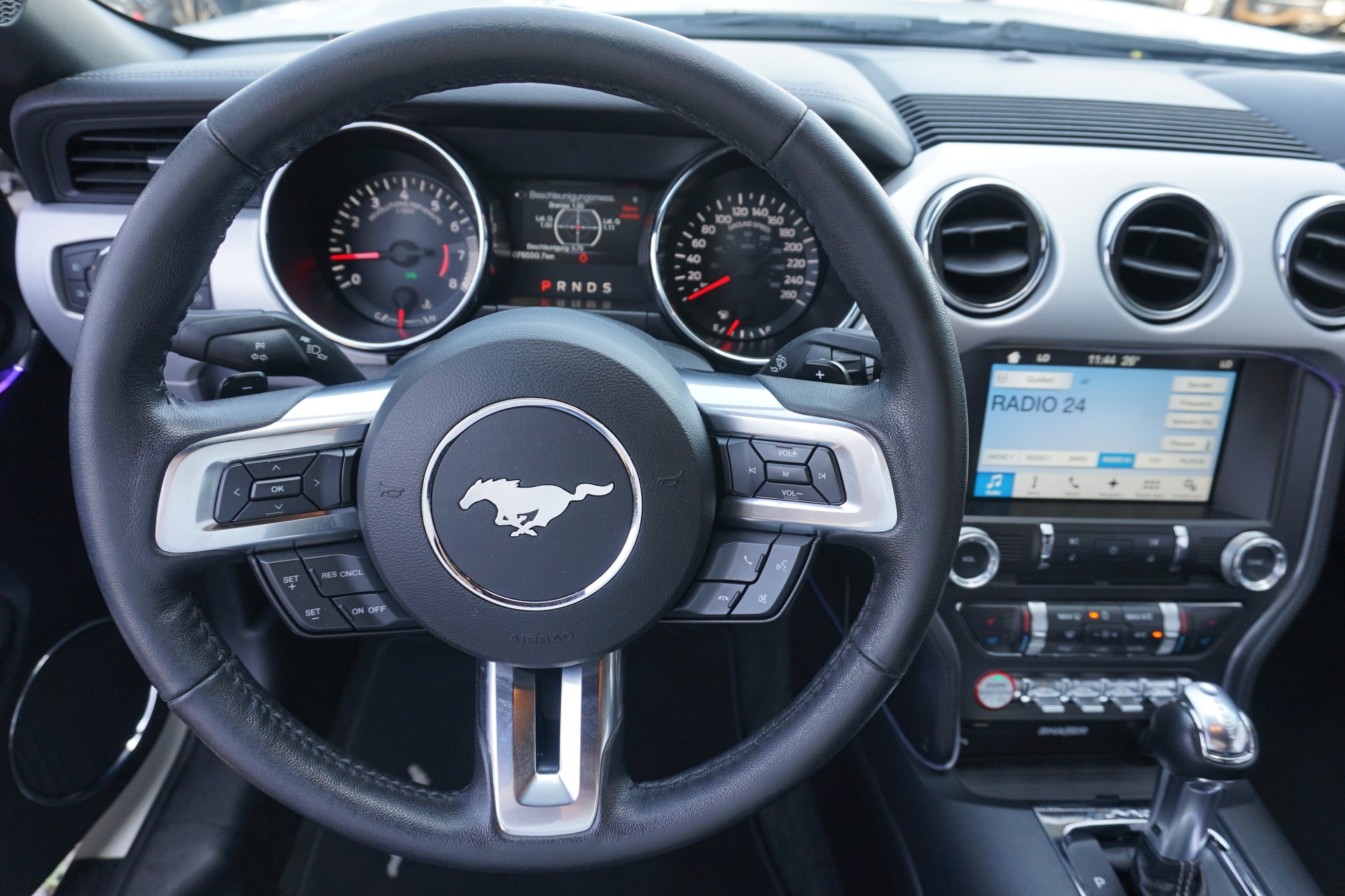 FORD Mustang Convertible 2.3 T Automat 317 PS-image-23