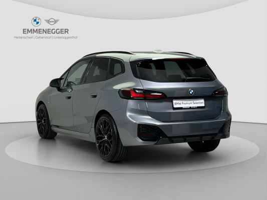 BMW 223i Active Tourer-showroom-element-2