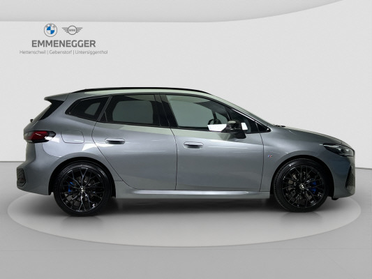 BMW 223i Active Tourer-image-5
